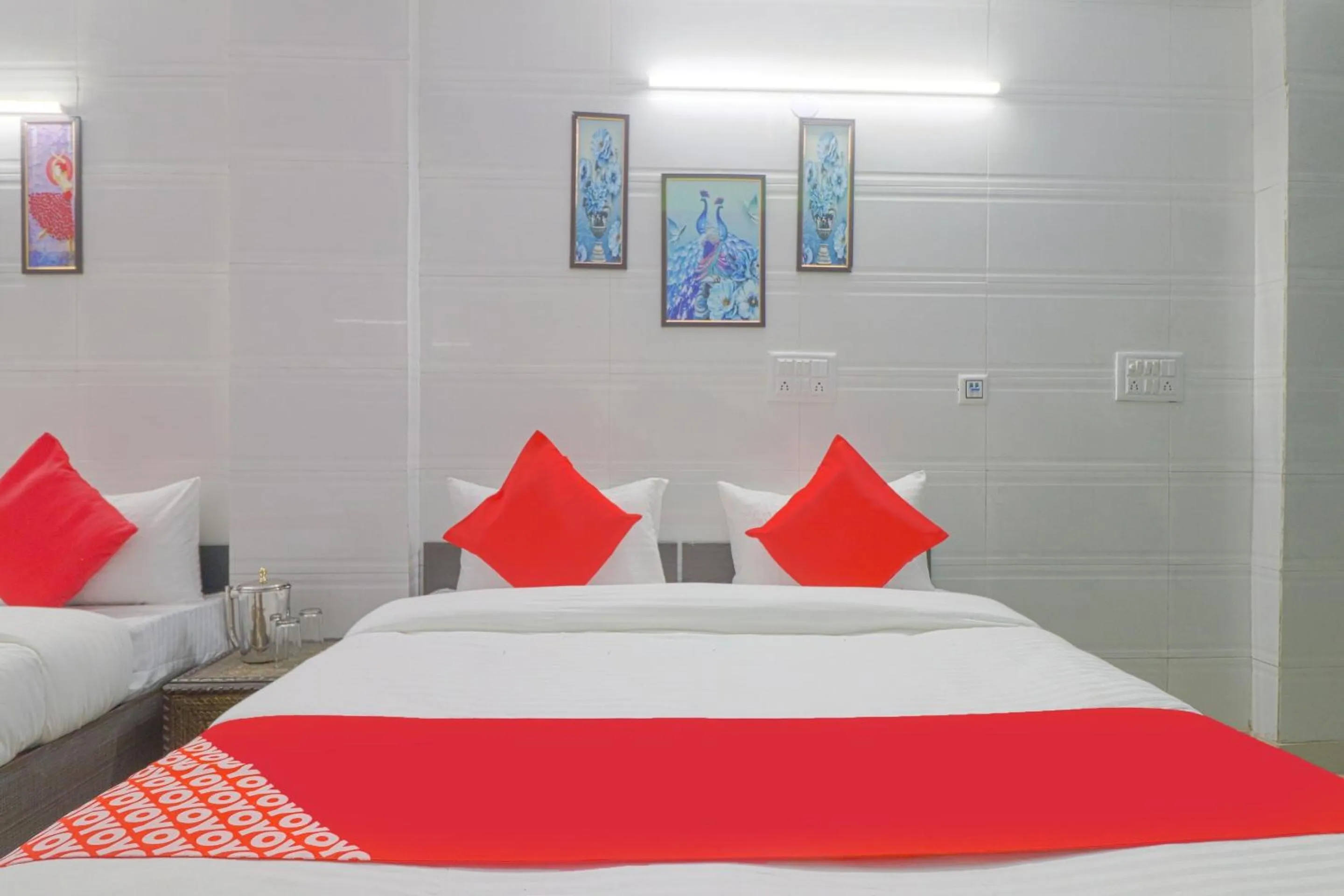 Facade/entrance in Hotel O Unwind