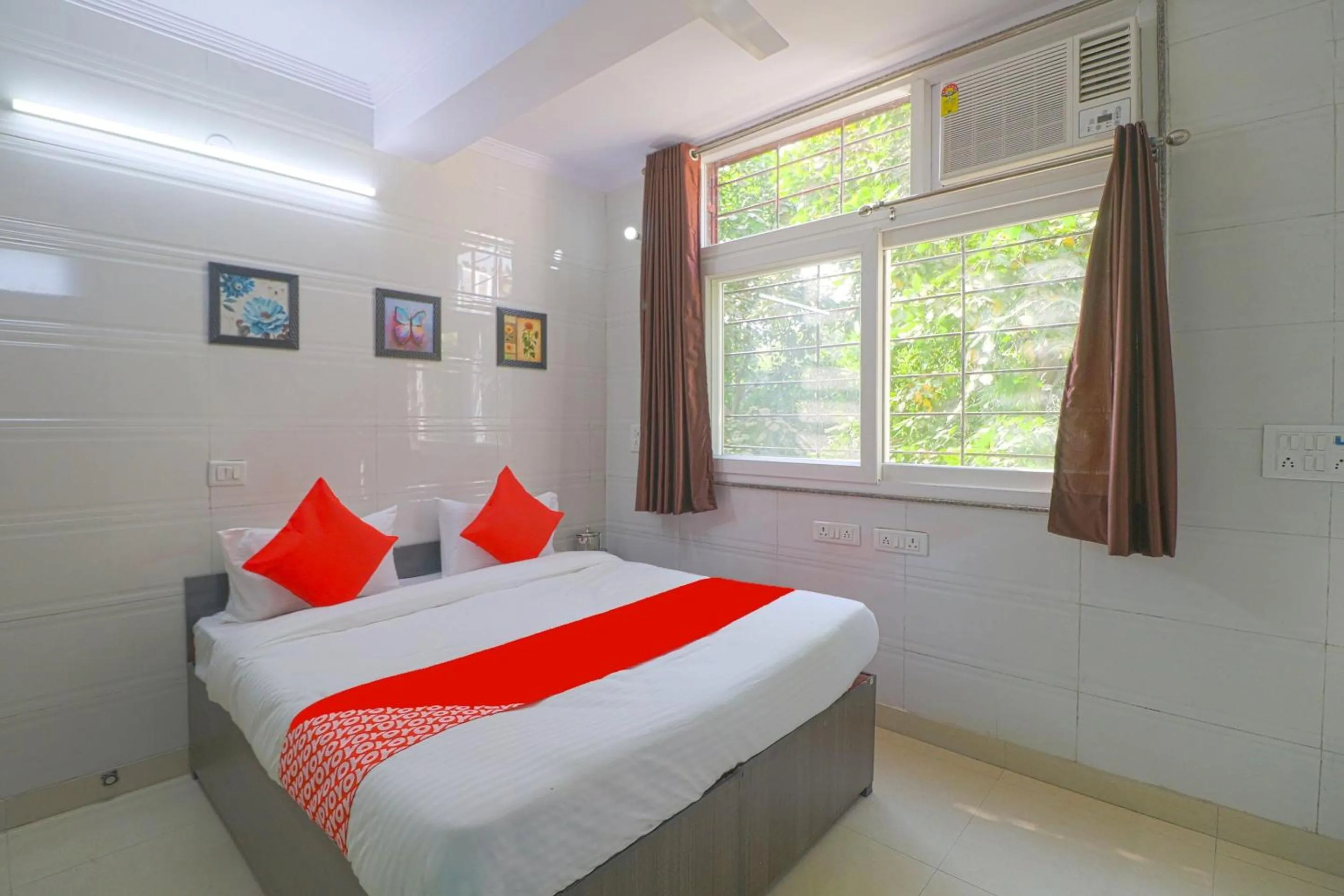 Bedroom in Hotel O Unwind