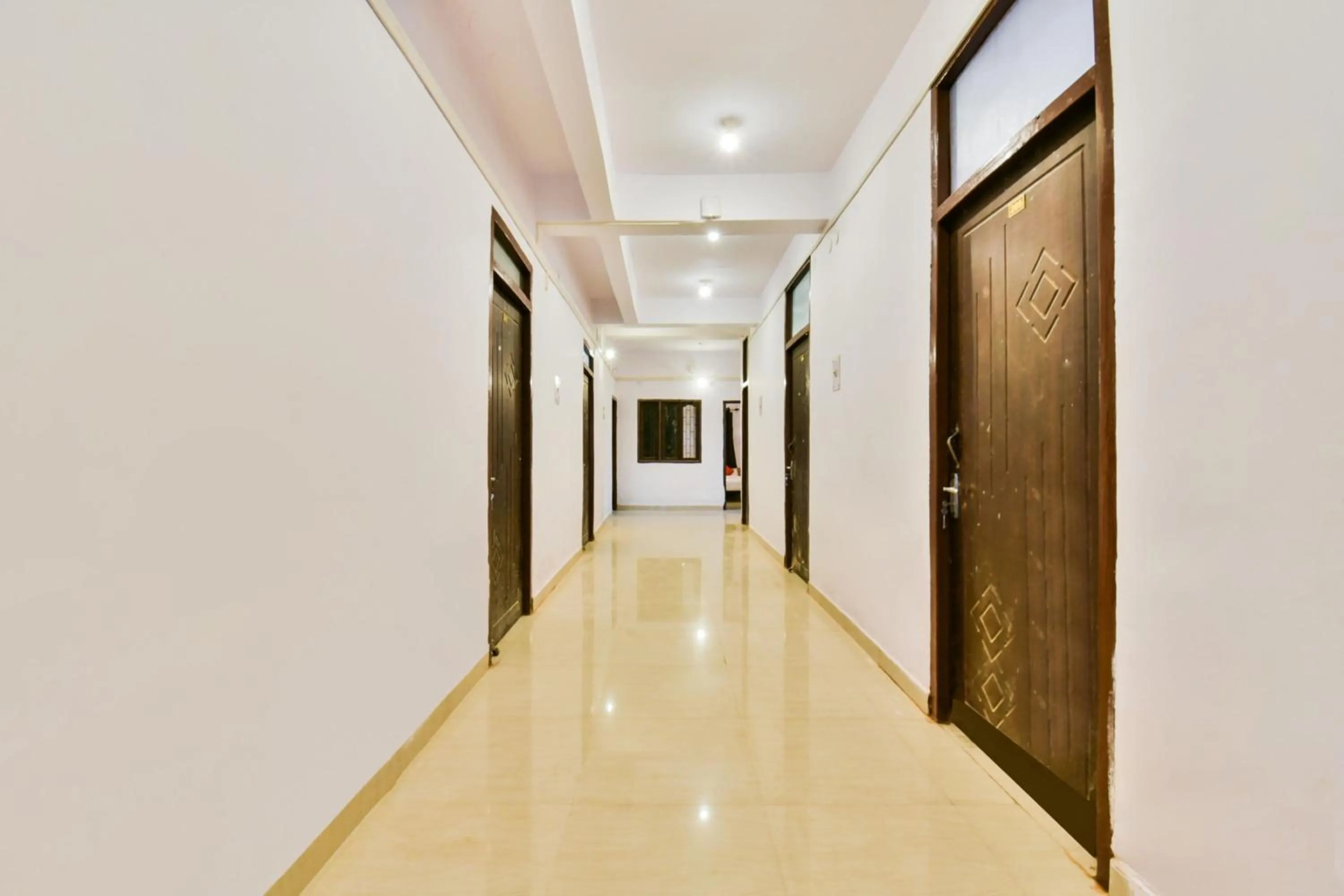 Lobby or reception in Hotel O AG Colony Park Patna Formerly Capital Pearl