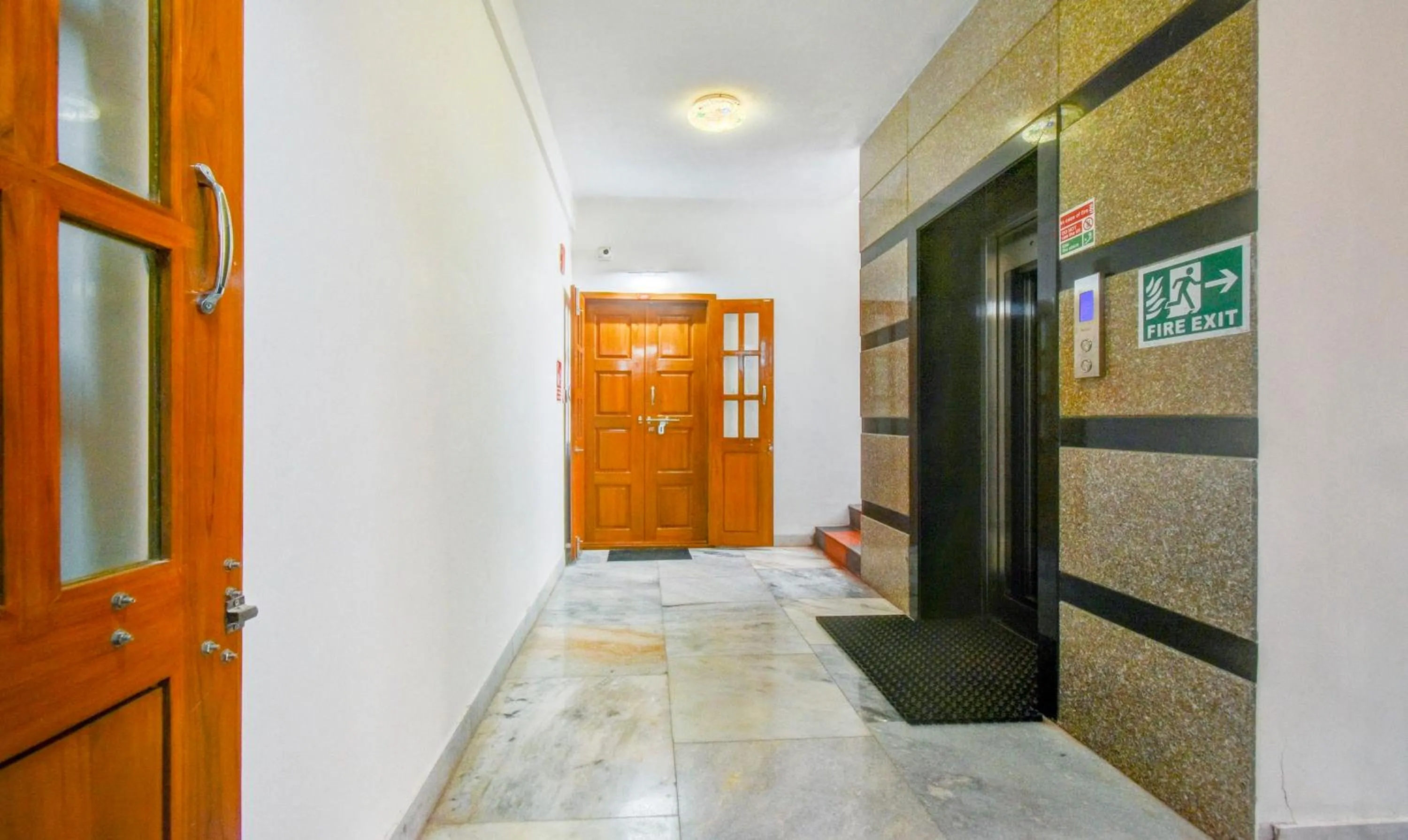 Lobby or reception in Treebo Eco Stay Nandanam