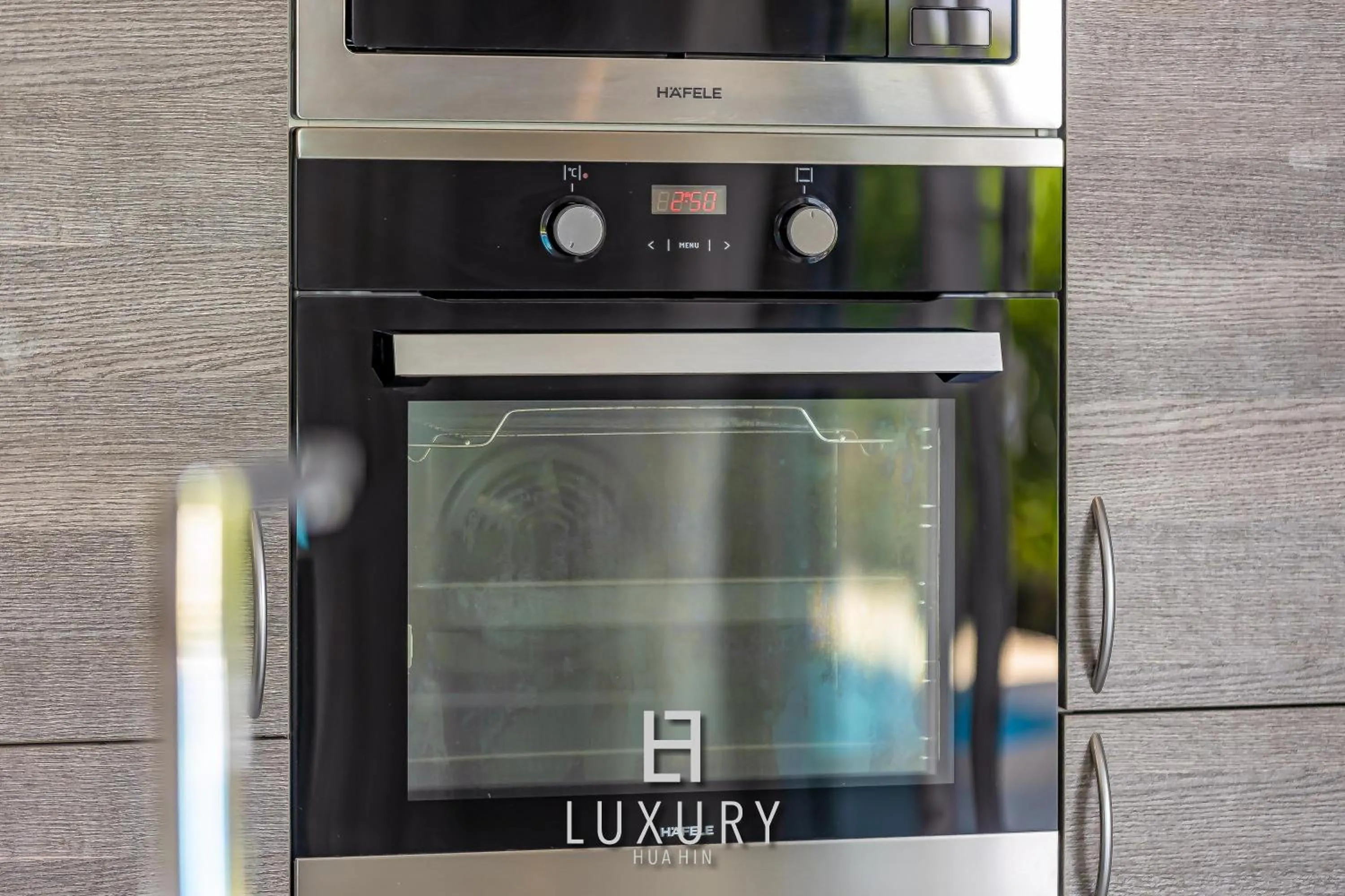 Modern 3 Bedroom Private Pool Villa - MP67