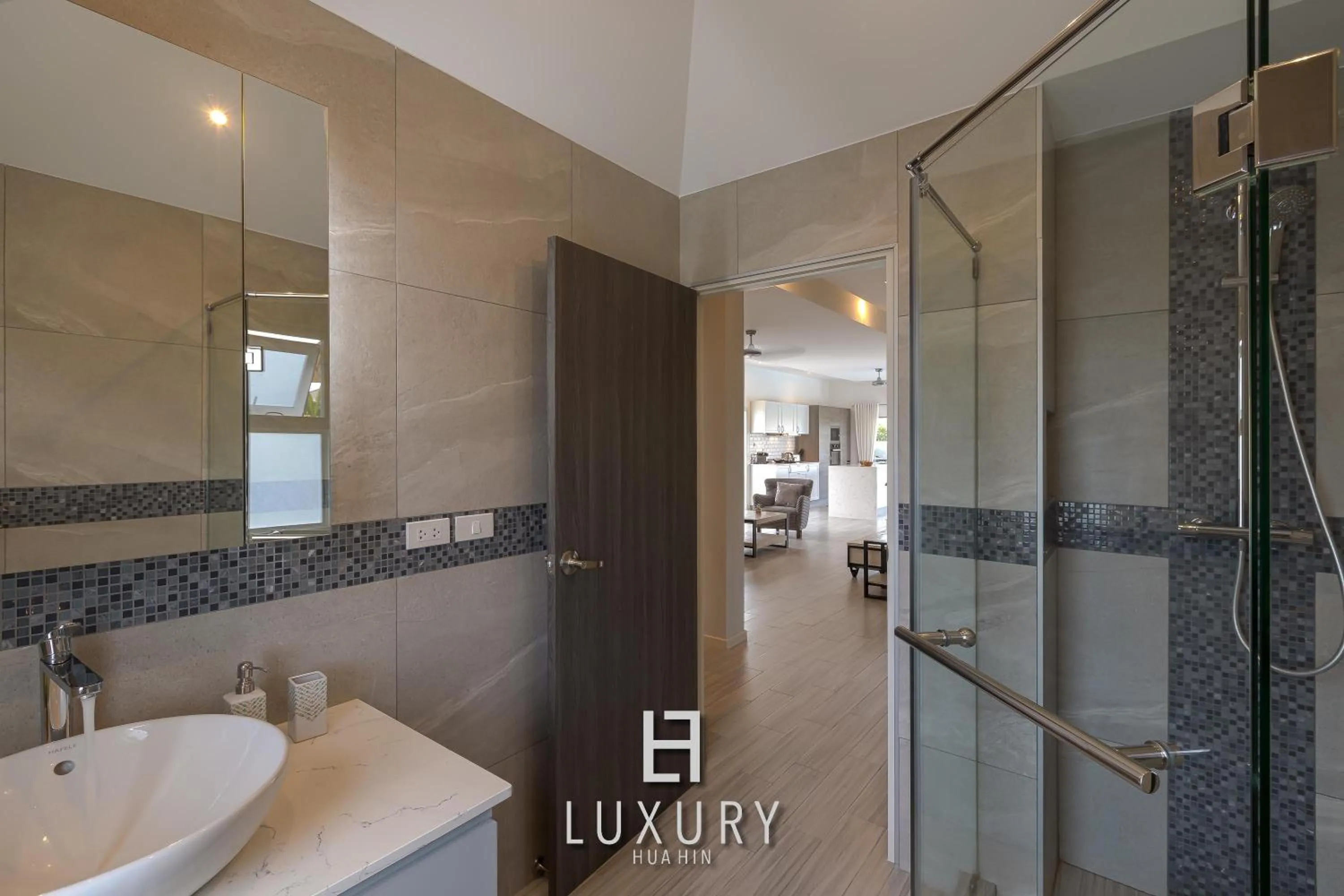 Modern 3 Bedroom Private Pool Villa - MP67