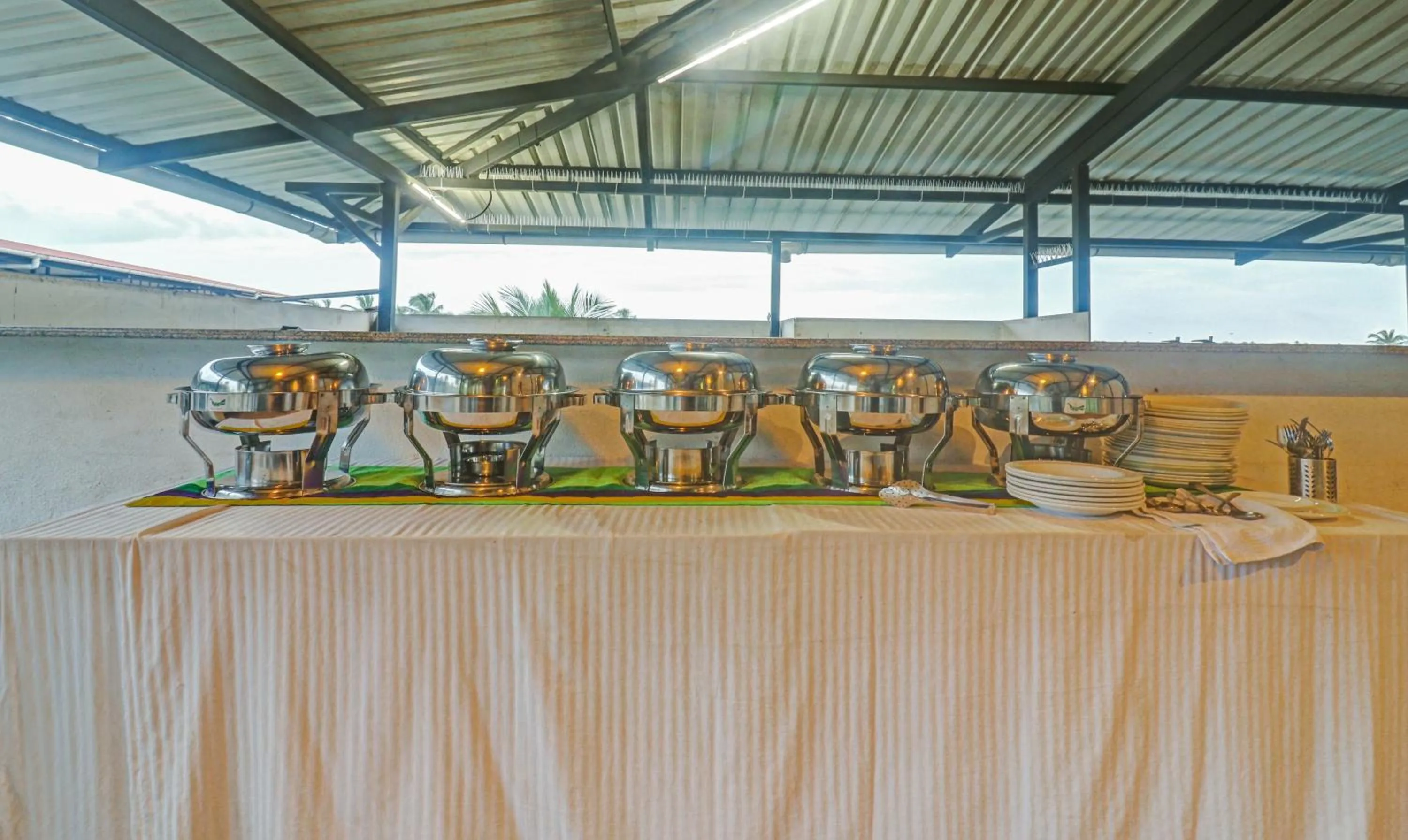 Food in Treebo Aquamarine Arpora With Pool