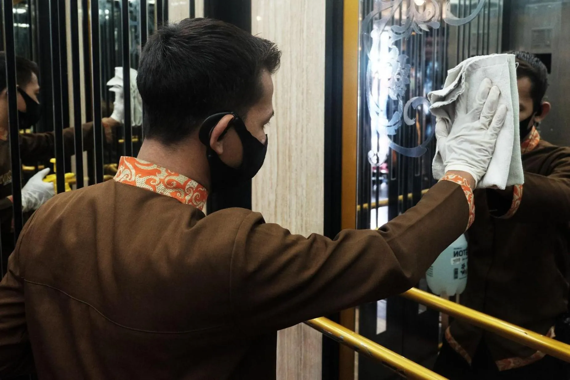 Pinewood Apartment by Vial