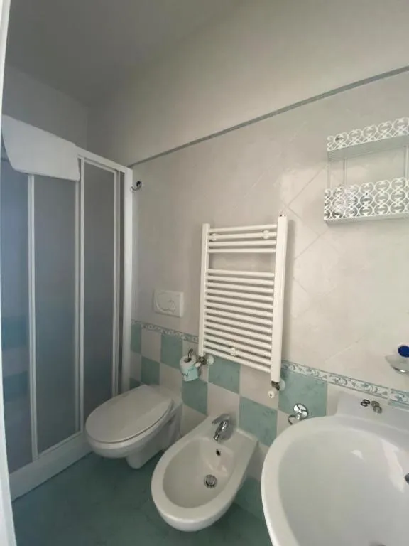 Shower in Dipendenza Hotel Las Vegas