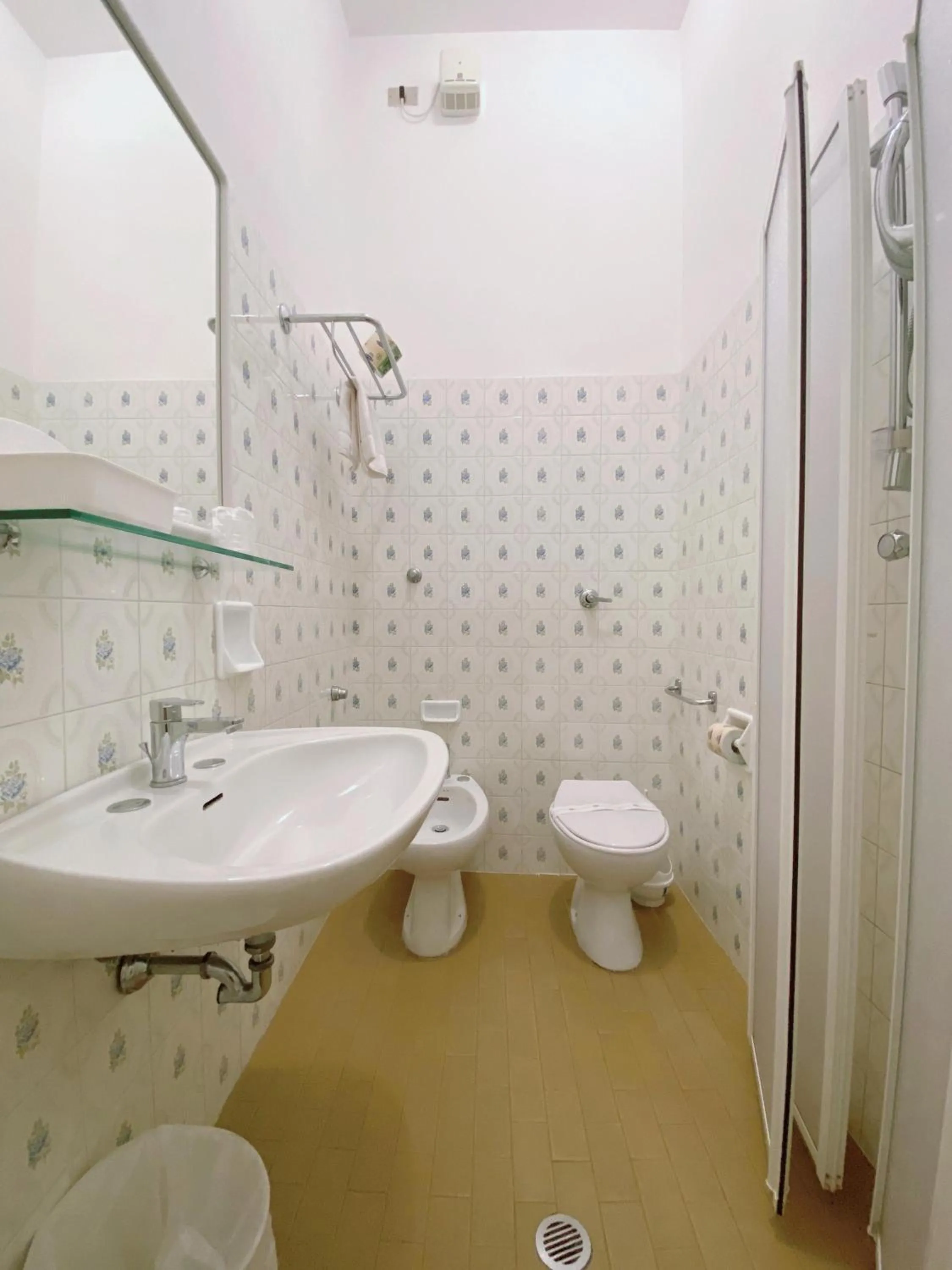 Bathroom in Hotel Residence Ponente