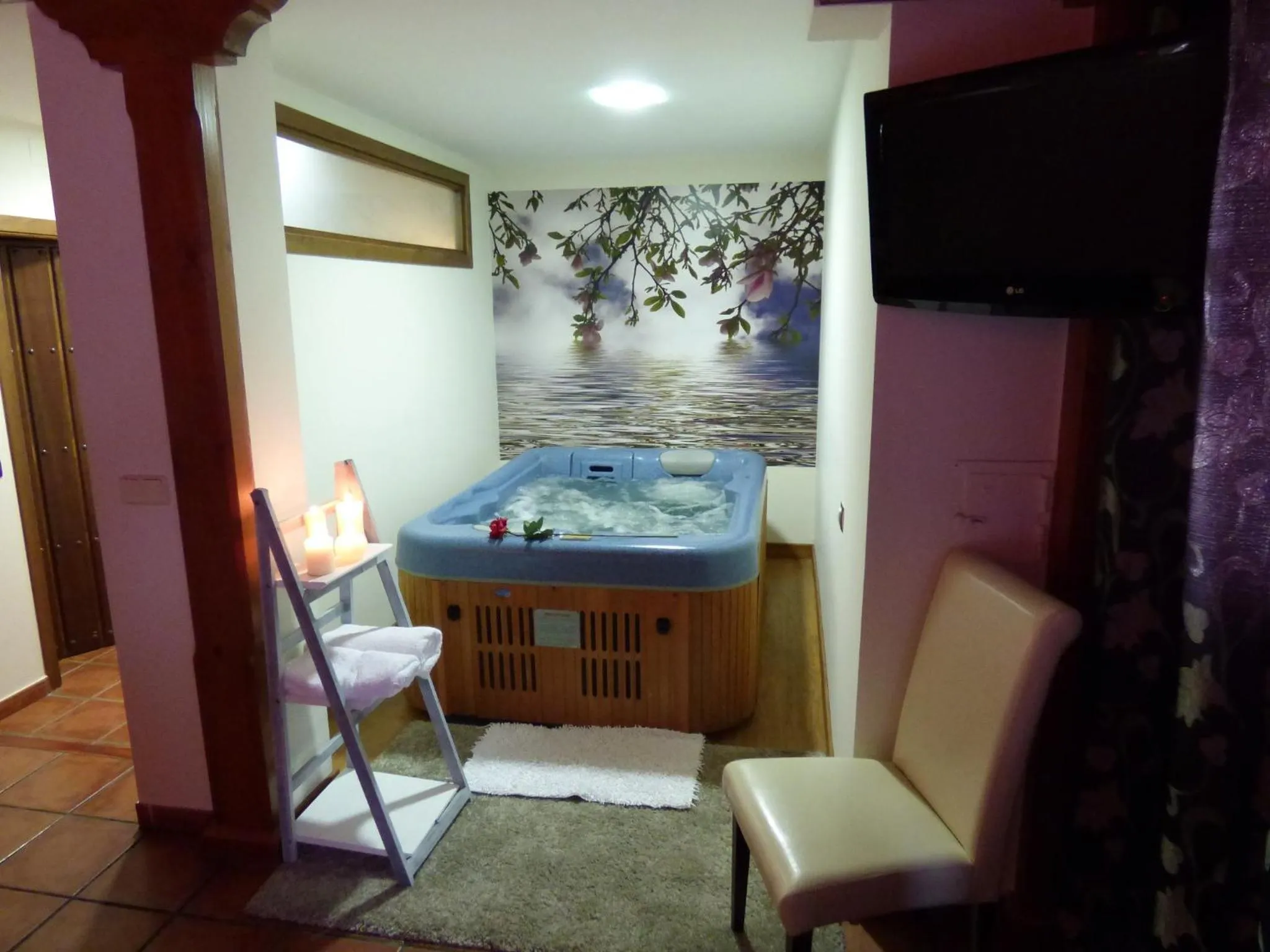 Hot Tub in Hostal Restaurante Rijujama