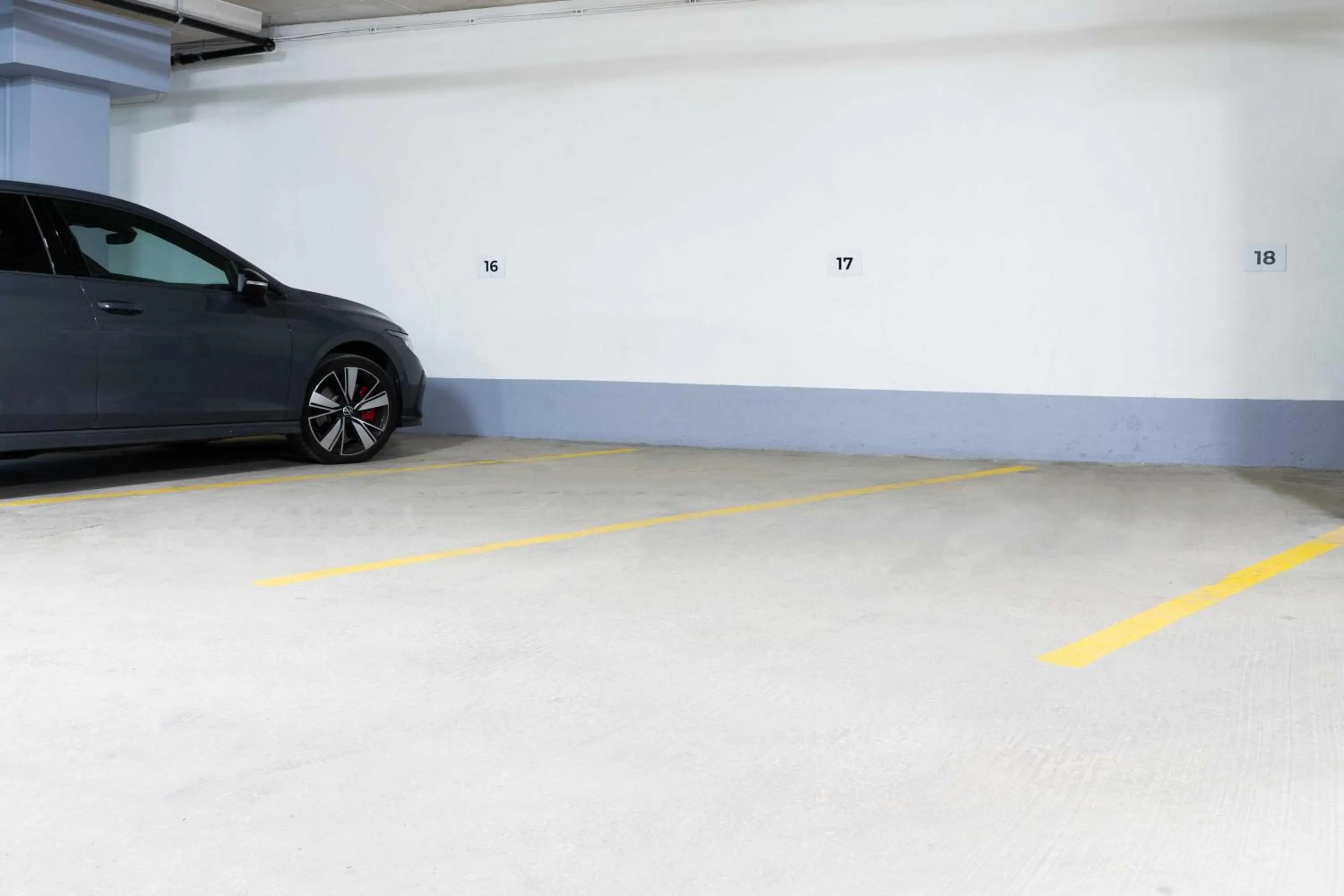 Parking in Hotel Olympic - Montana Center