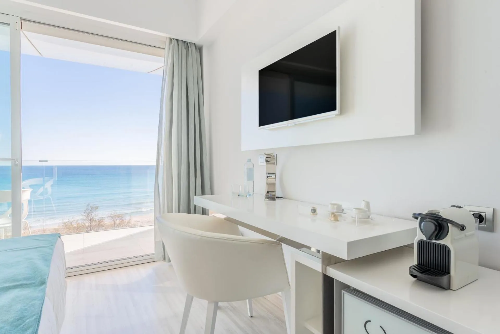 Bedroom in Kyrat Amarac - Adults Only