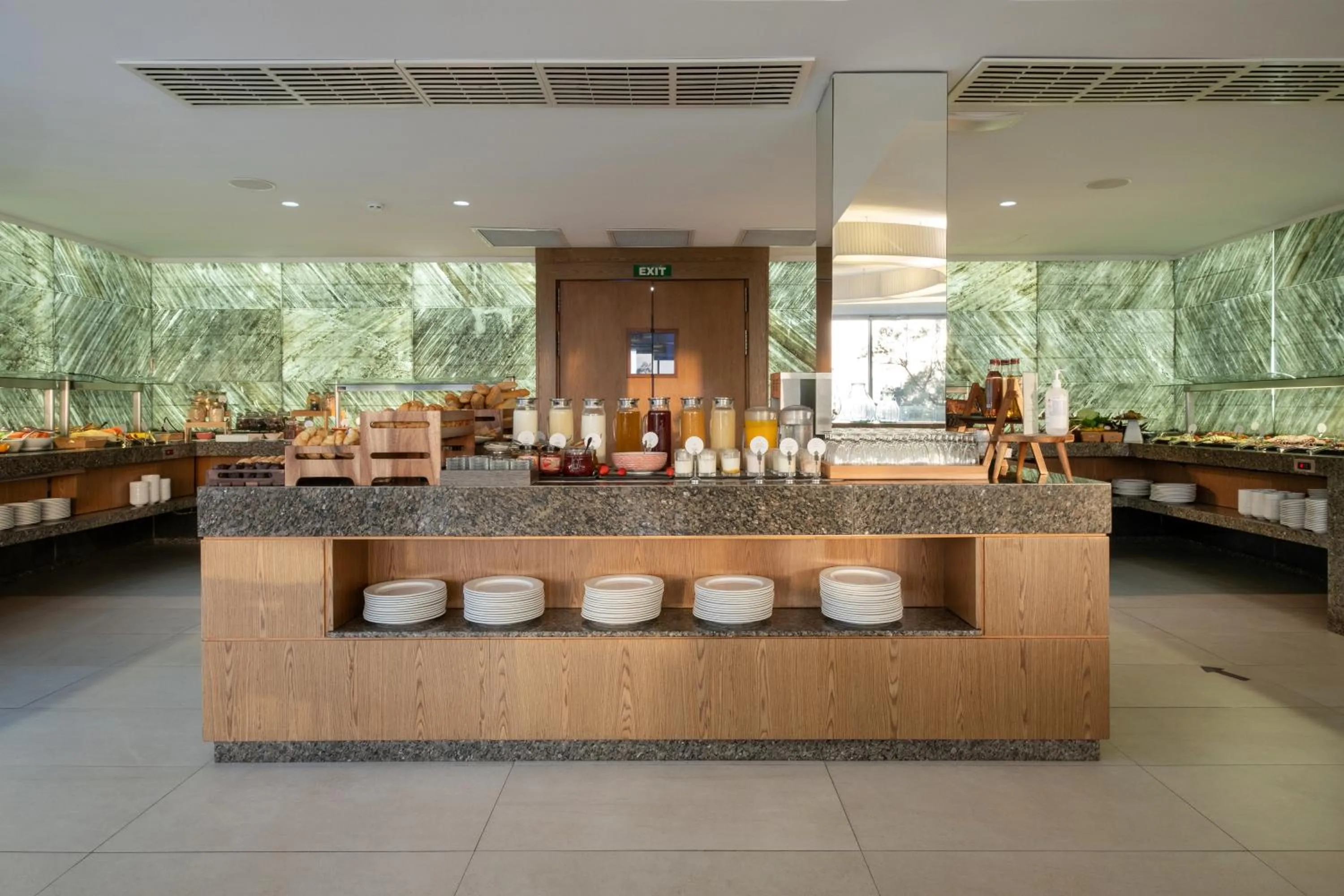 Buffet breakfast in Kyrat Amarac - Adults Only