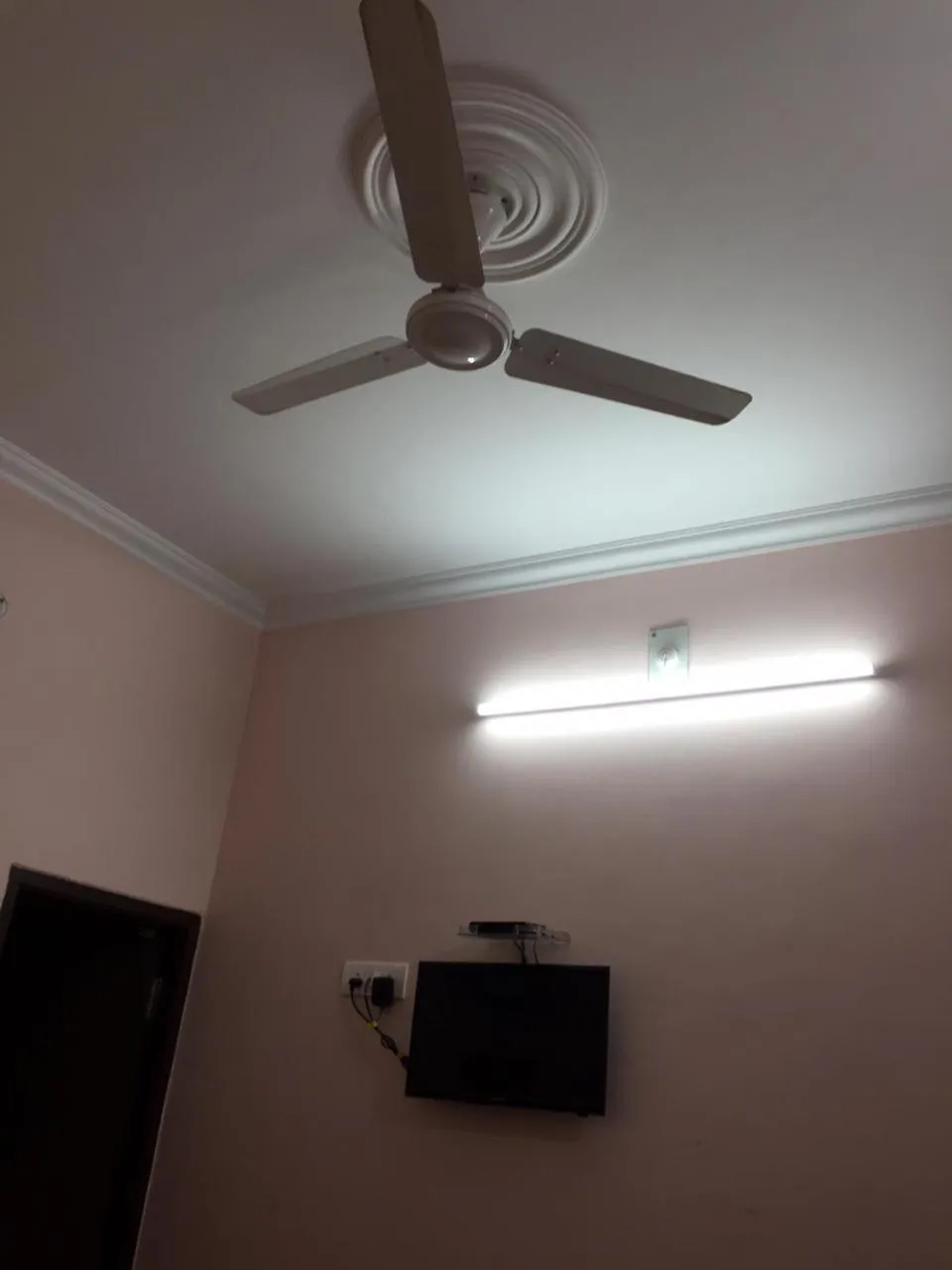 TV/Entertainment Center in Hotel Blue Star