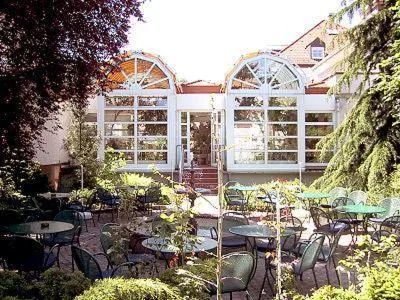 Restaurant/places to eat in Hotel Goldinger