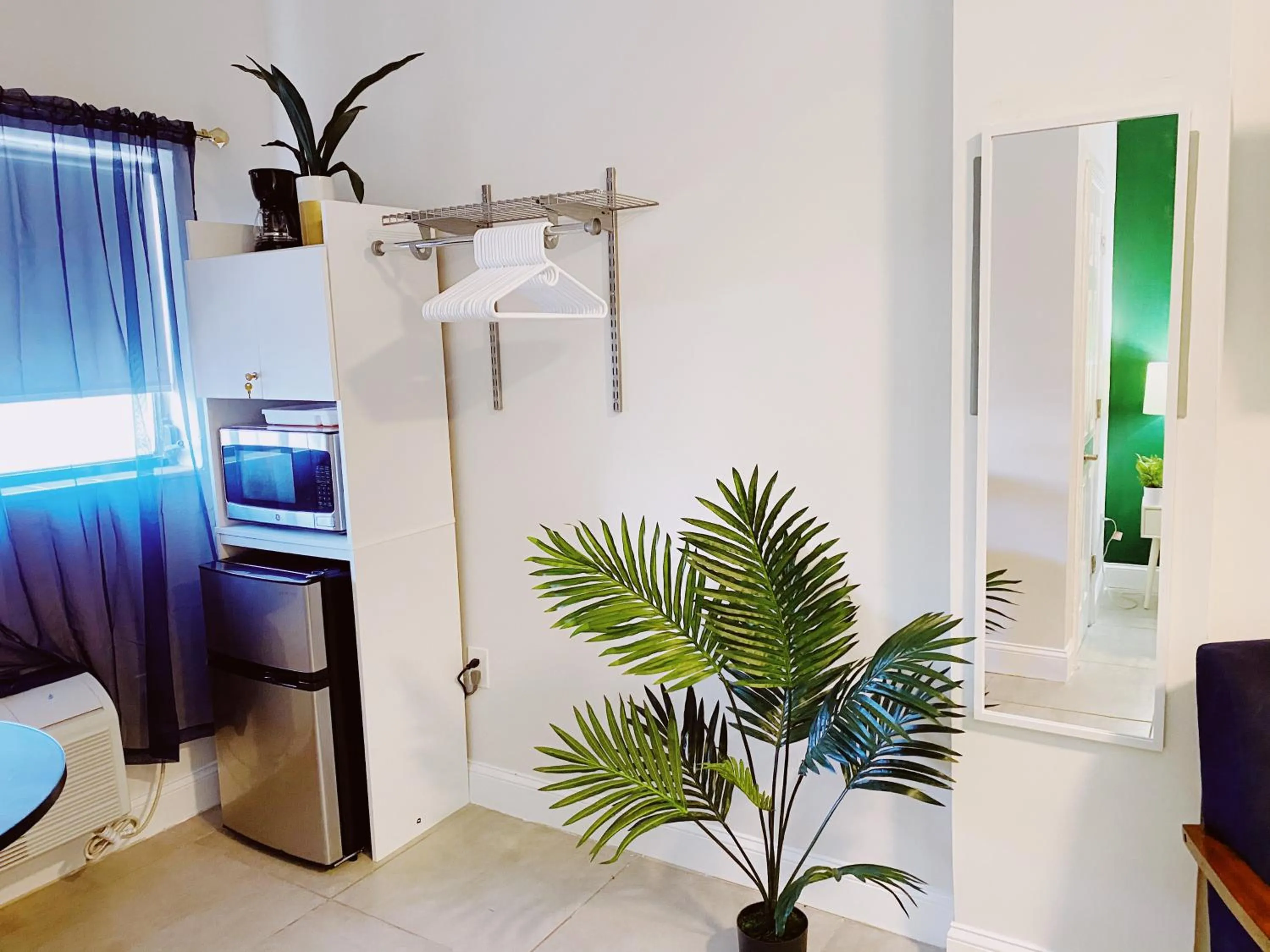 Other, Bed in Miami International by Lowkl