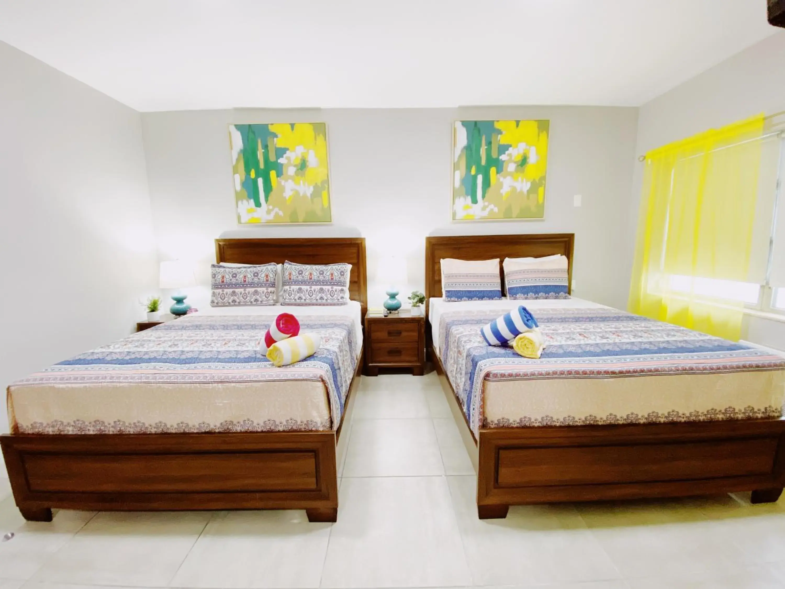 Premium Two Queen Studio with Kitchen and Sofa Bed in Miami International by Lowkl Premium Two Queen Studio with Kitchen and Sofa Bed in Miami International by Lowkl