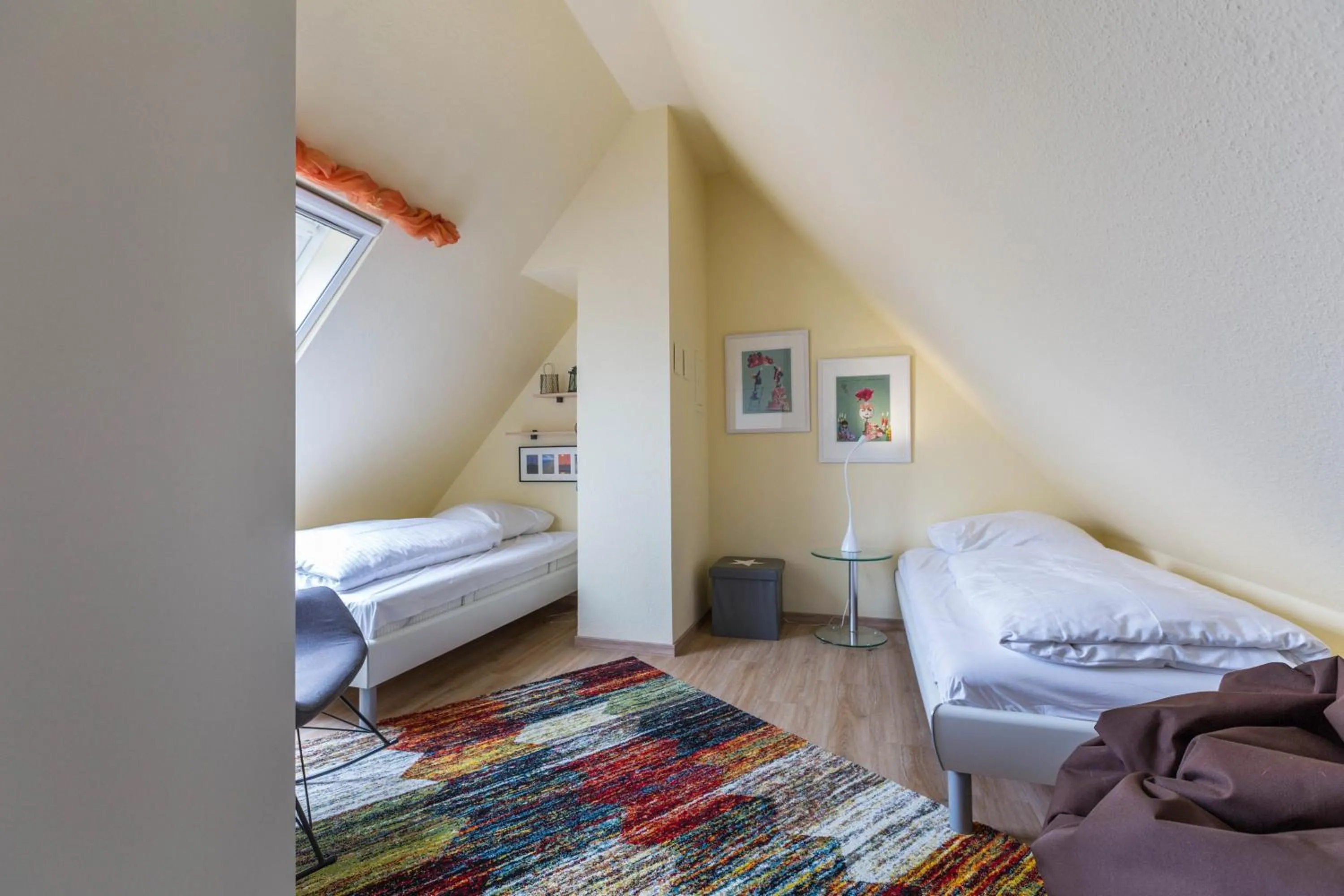 Property building, Bed in Ferienwohnung Ulstrup