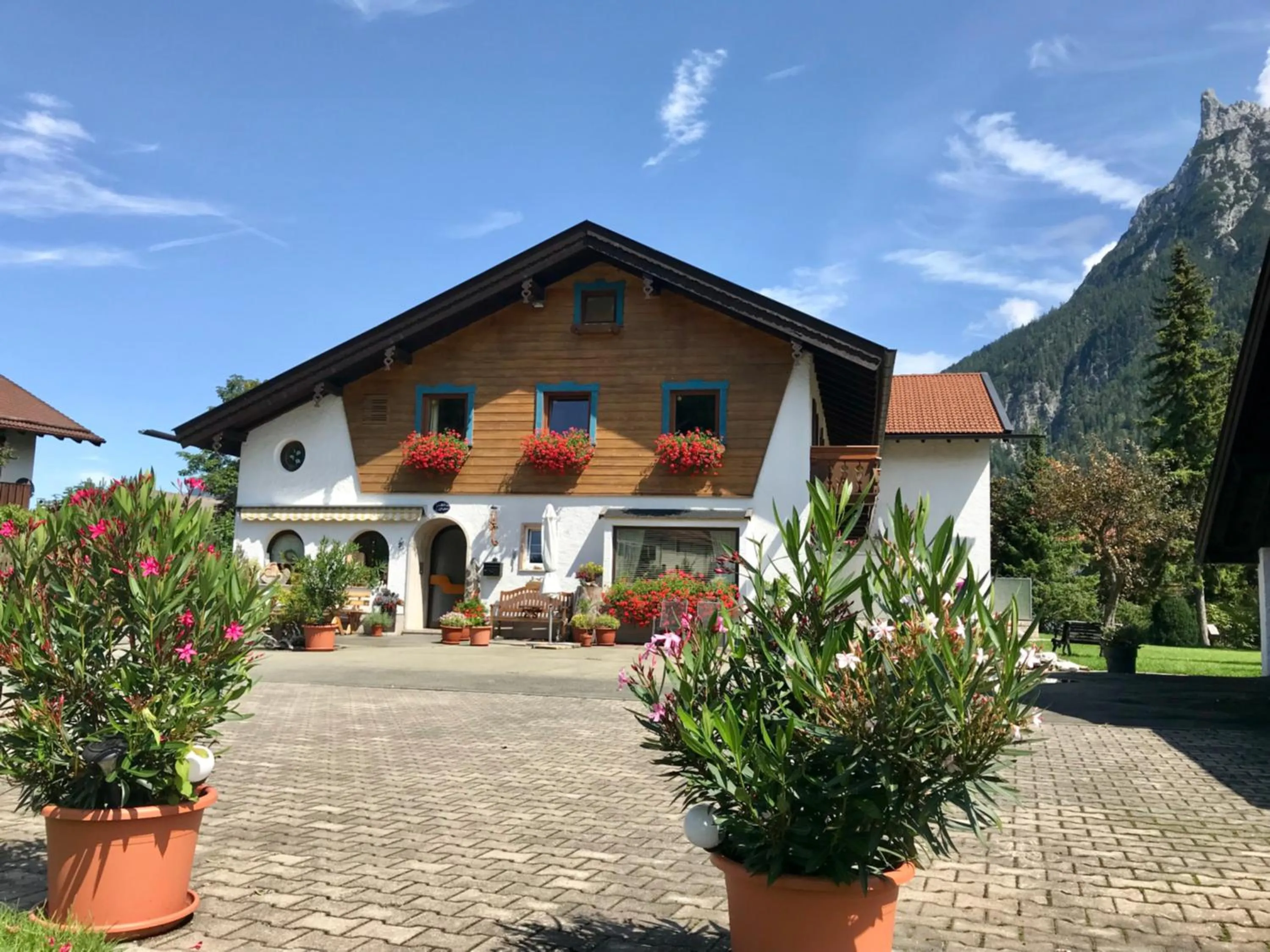 Property building in Gästehaus Edlhuber