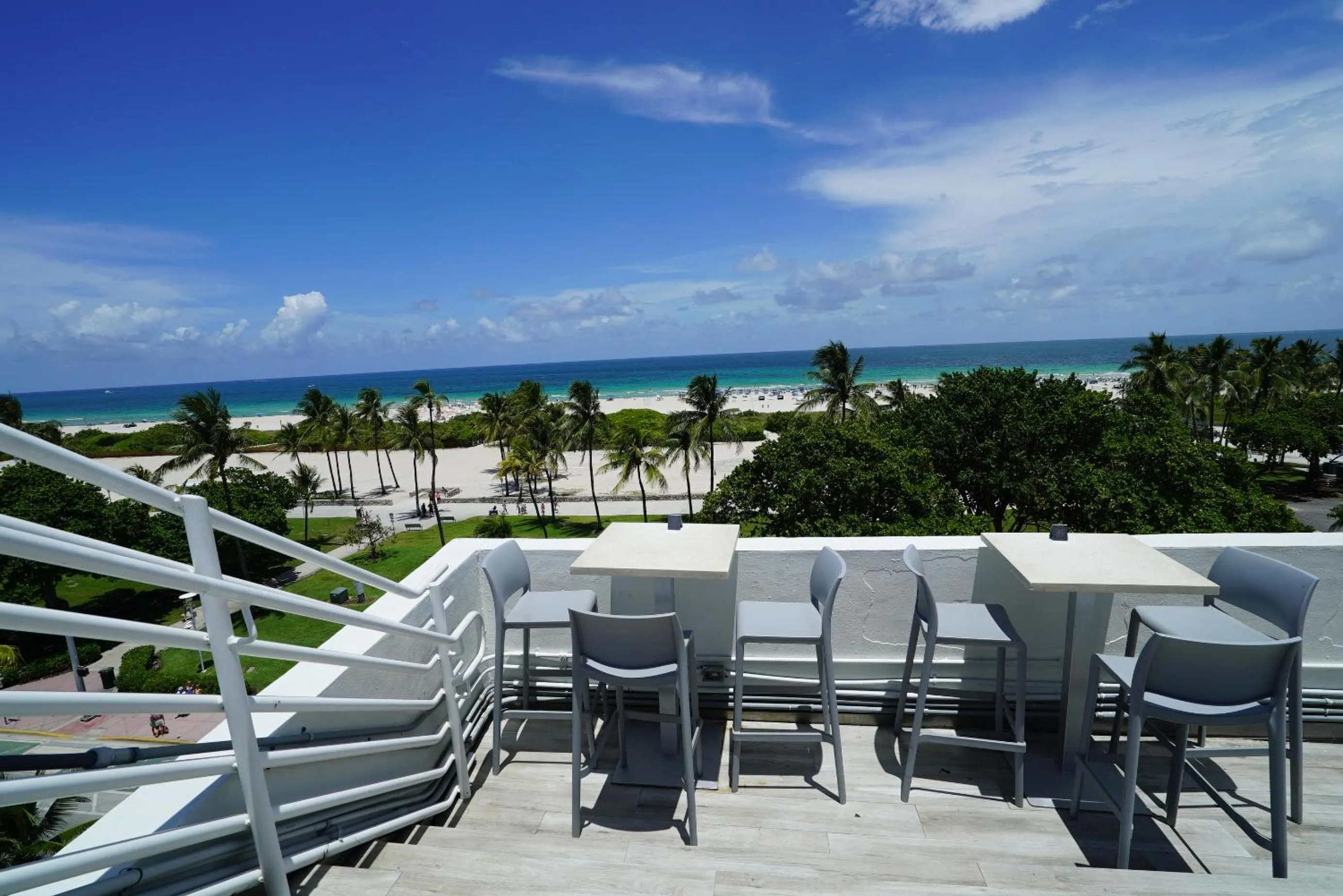 Property building in Deluxe apartments at the Congress