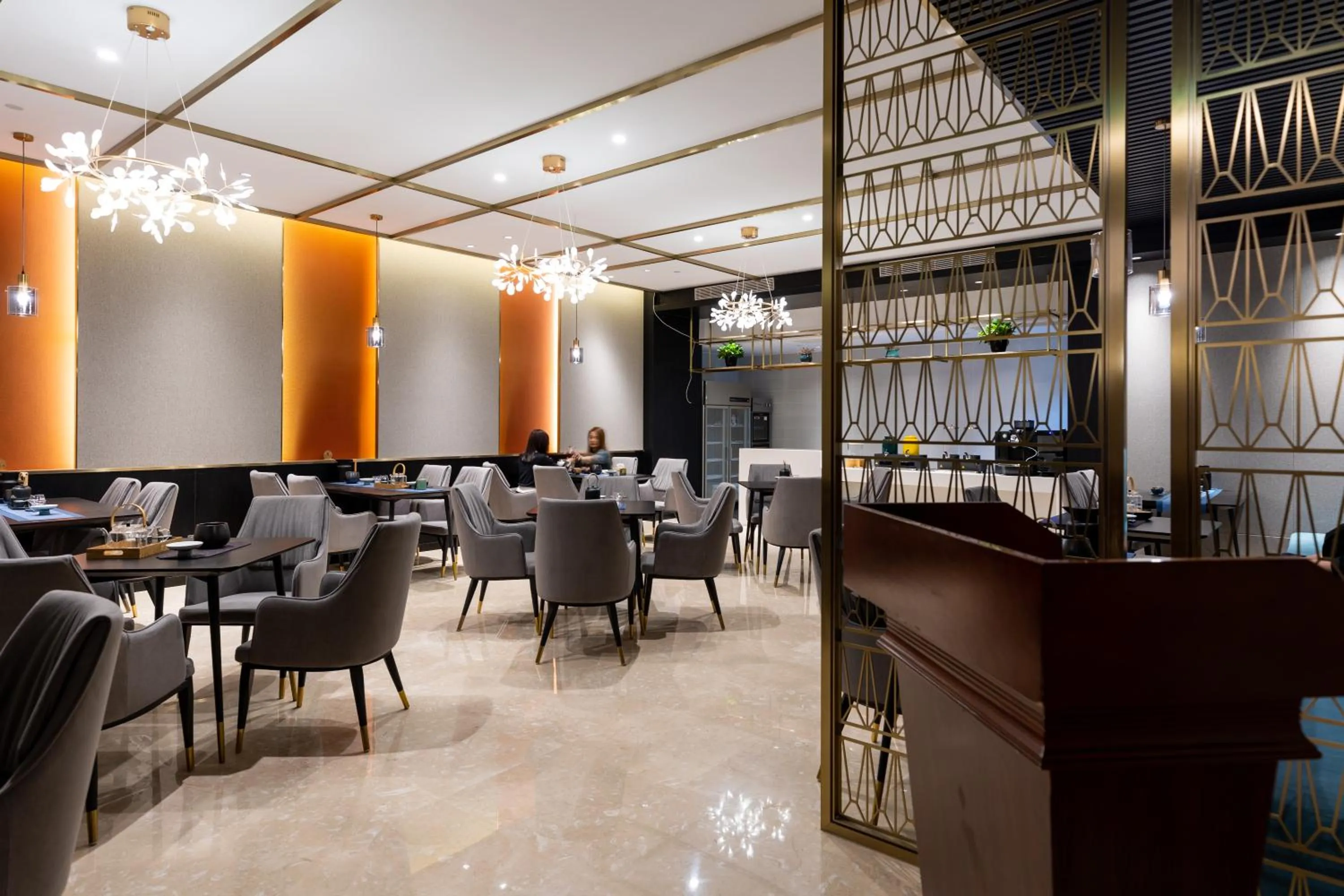 Restaurant/places to eat in Dijing Hotel Shanghai