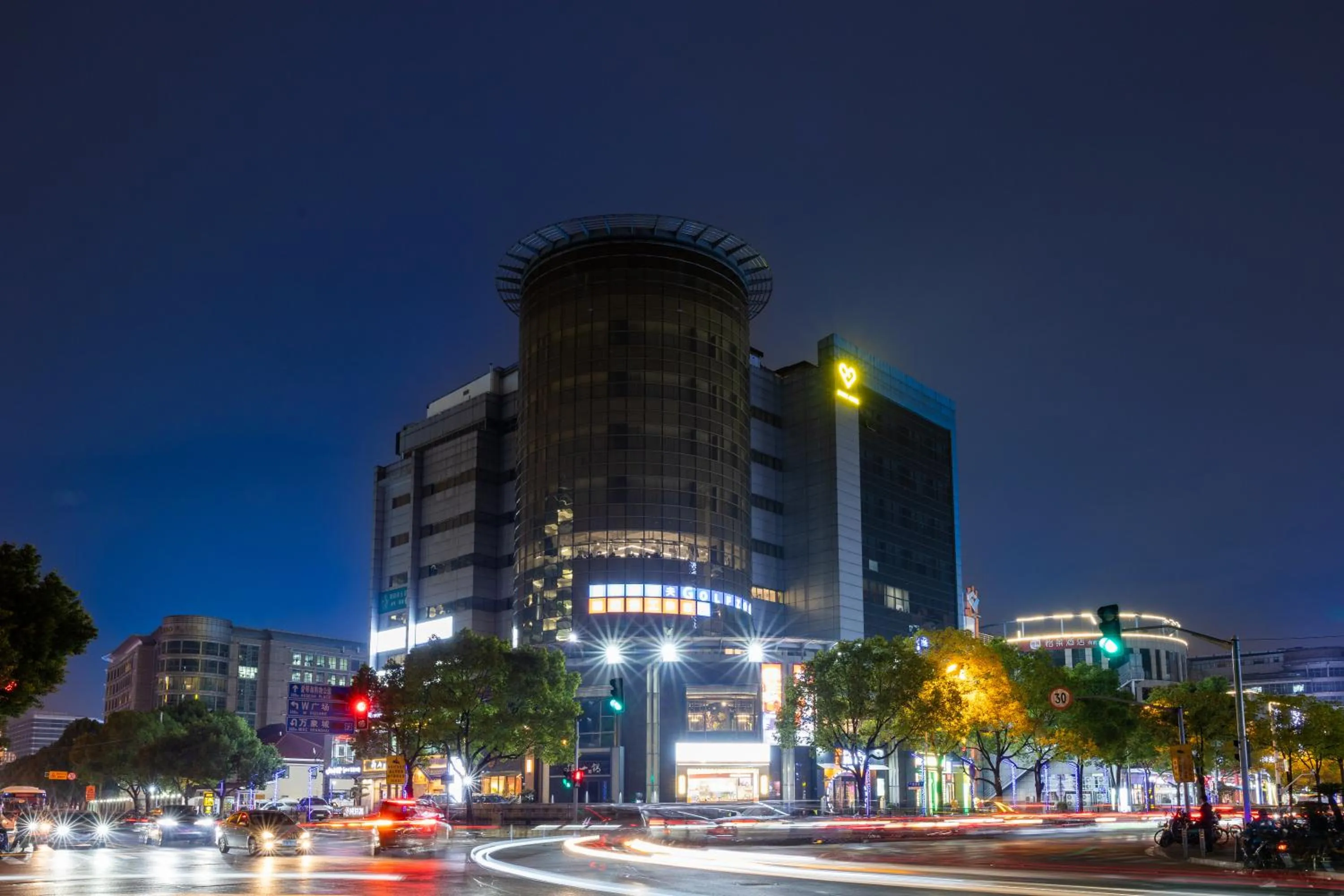 Property building in Dijing Hotel Shanghai