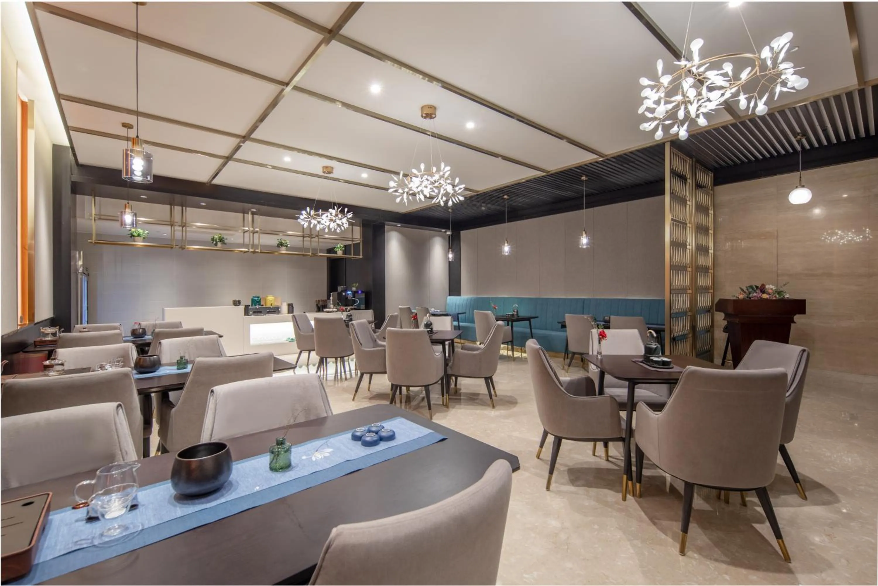 Restaurant/places to eat in Dijing Hotel Shanghai