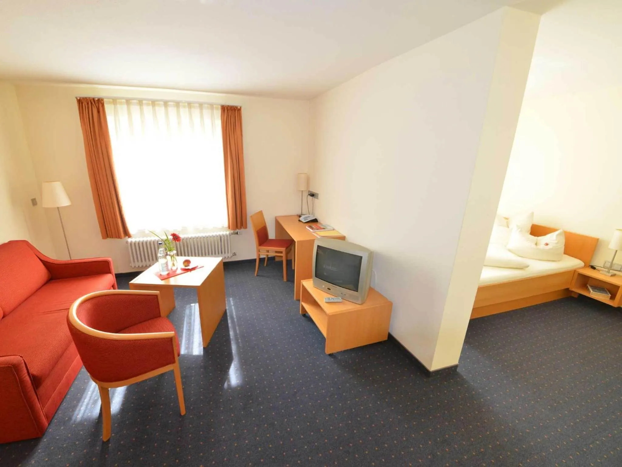 Photo of the whole room, Bed in Tagungshaus Schönenberg