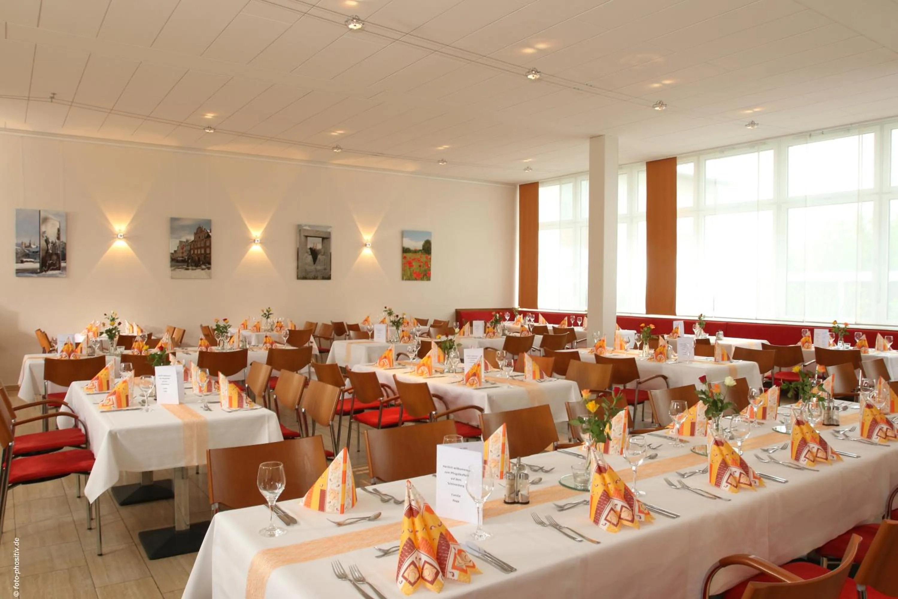 Restaurant/places to eat in Tagungshaus Schönenberg