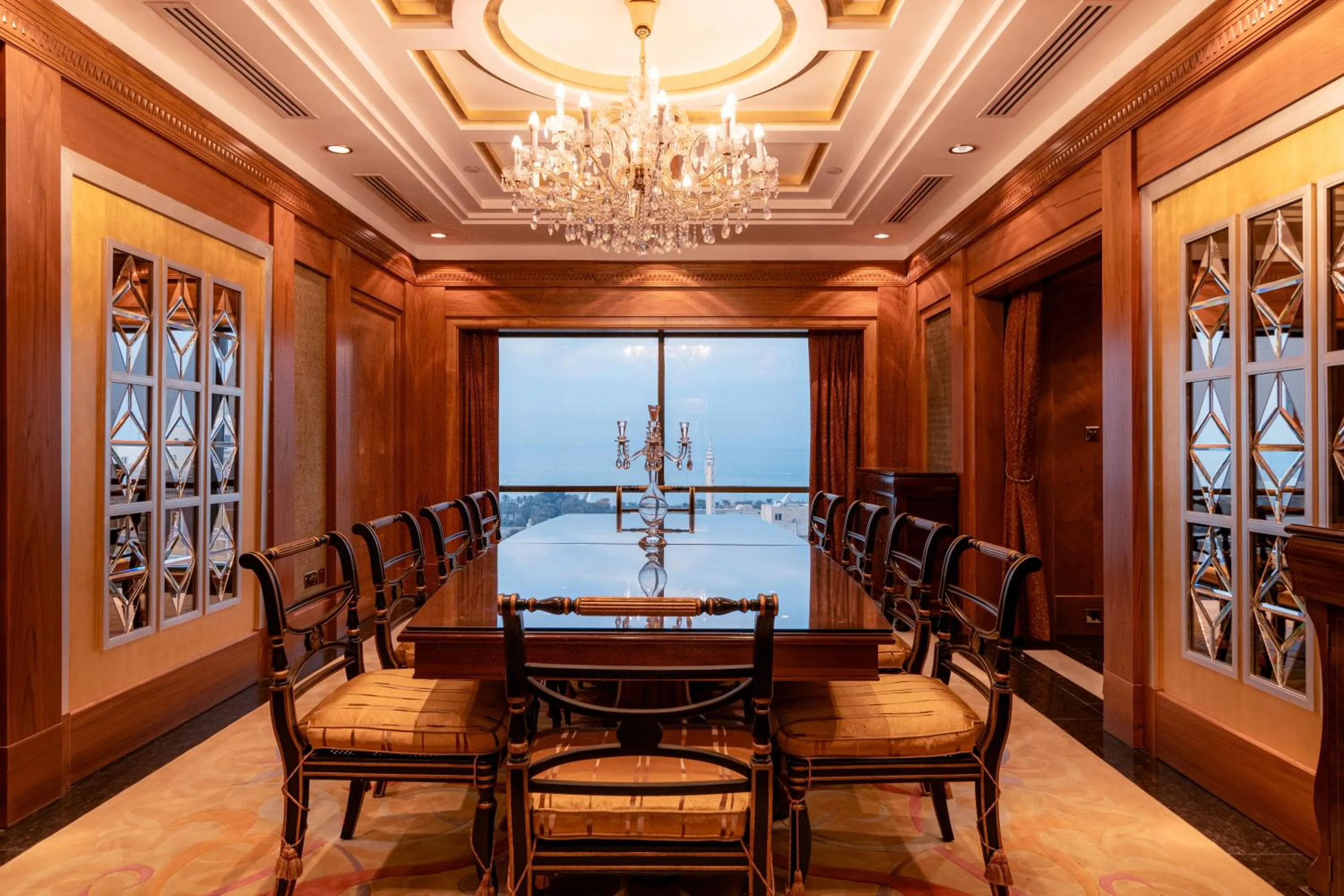 Dining area in Holiday Inn Kuwait by IHG