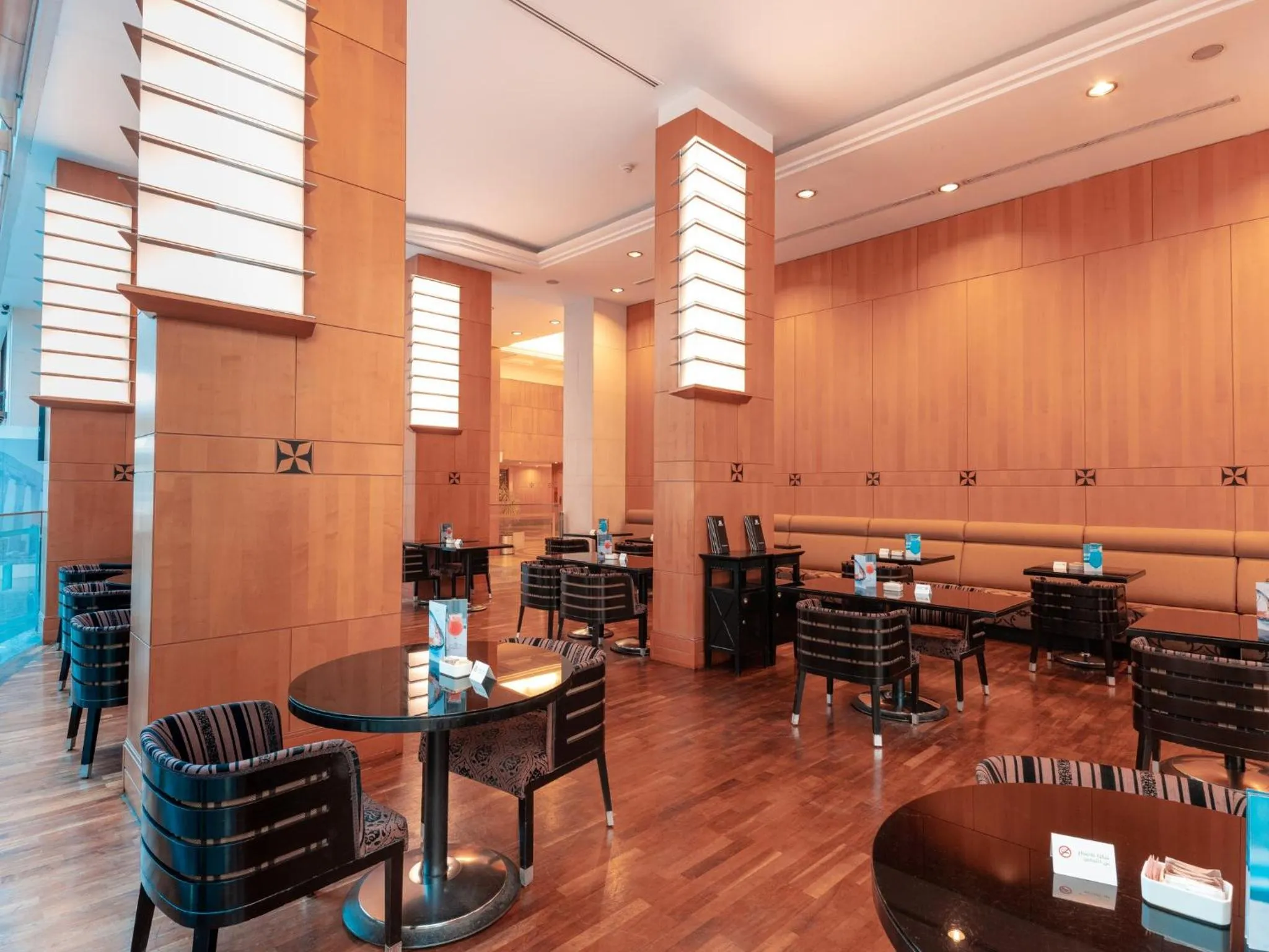 Restaurant/places to eat in Holiday Inn Kuwait by IHG