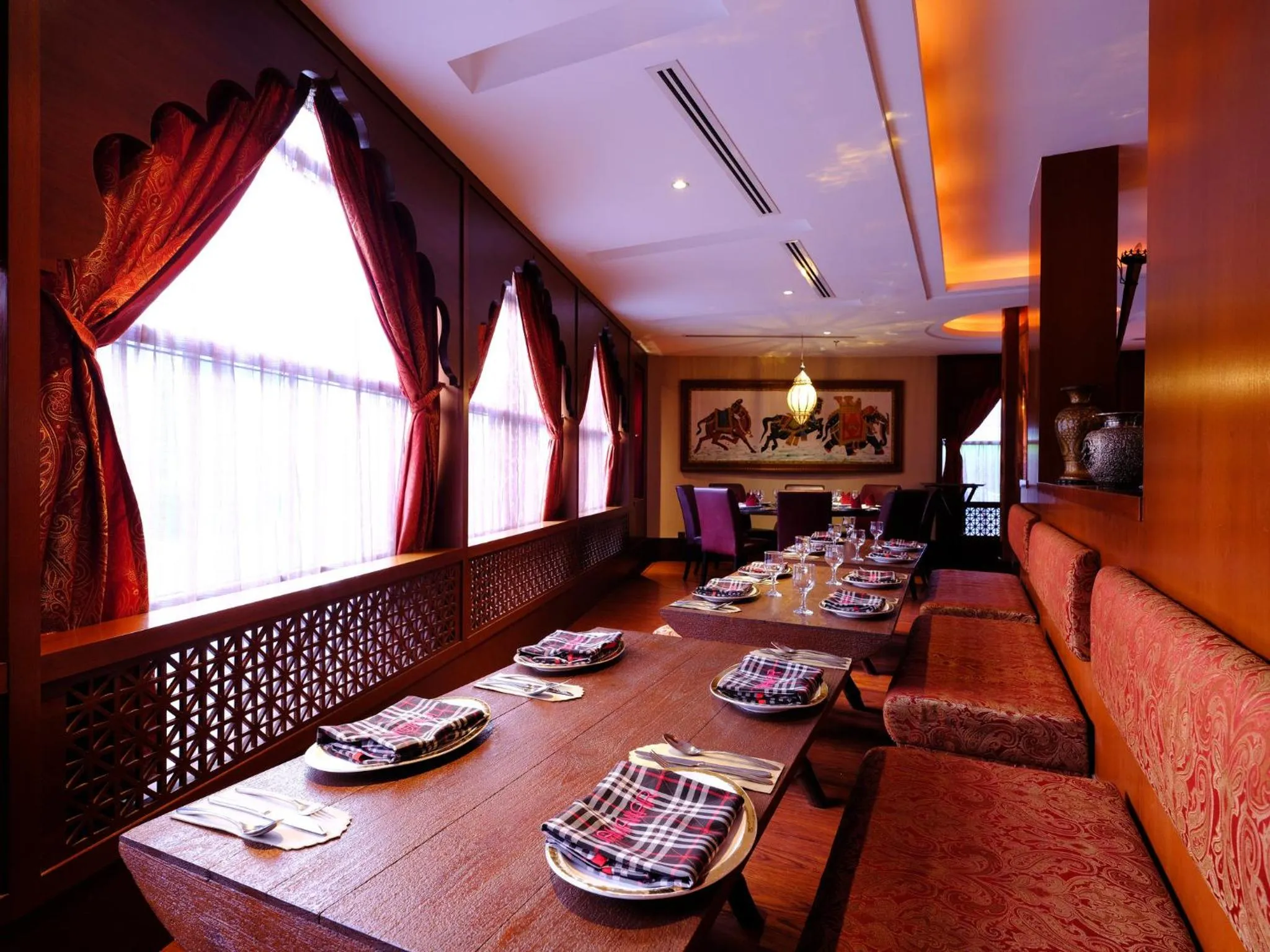 Restaurant/places to eat in Holiday Inn Kuwait by IHG