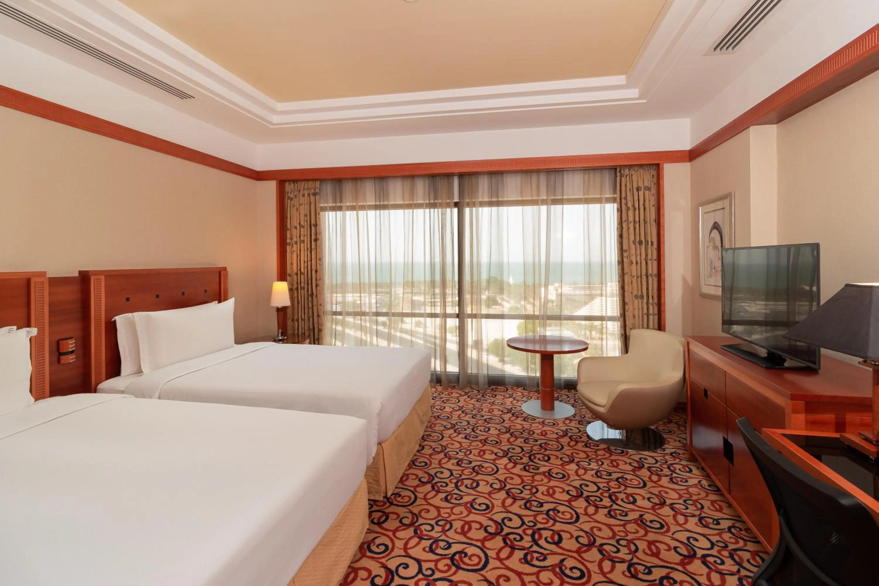 Photo of the whole room, Bed in Holiday Inn Kuwait by IHG