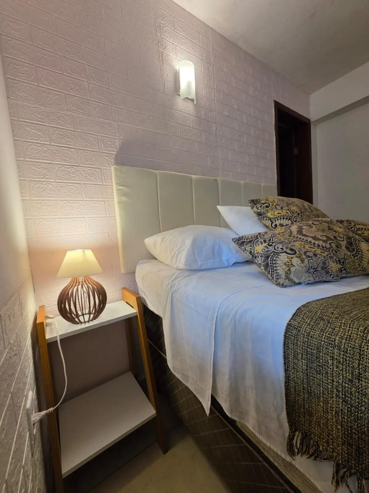 Decorative detail, Bed in Namorada Brava Guest House