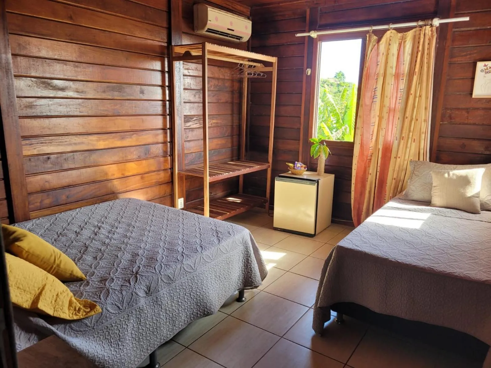 Photo of the whole room, Bed in Namorada Brava Guest House