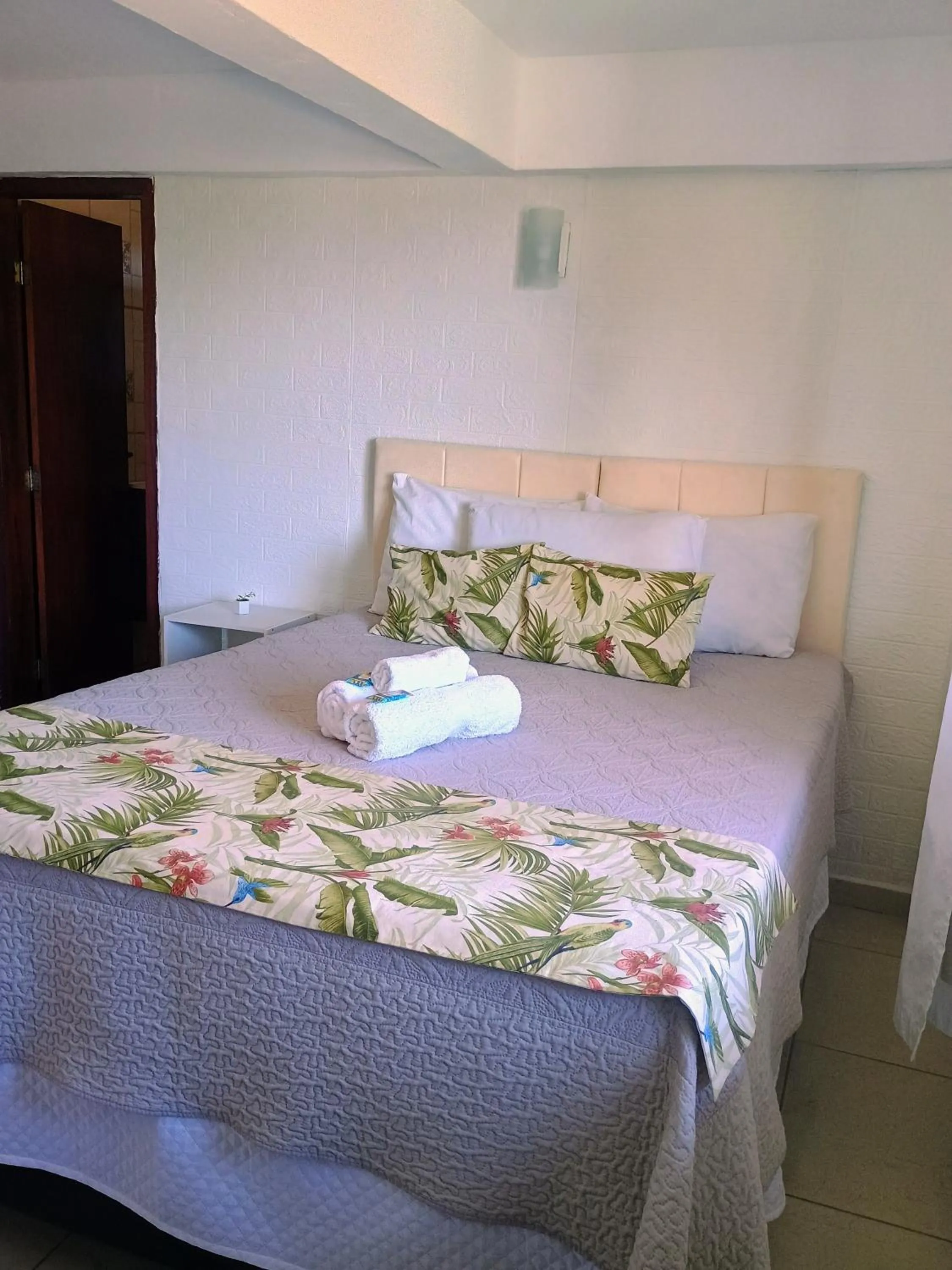 Bedroom, Bed in Namorada Brava Guest House