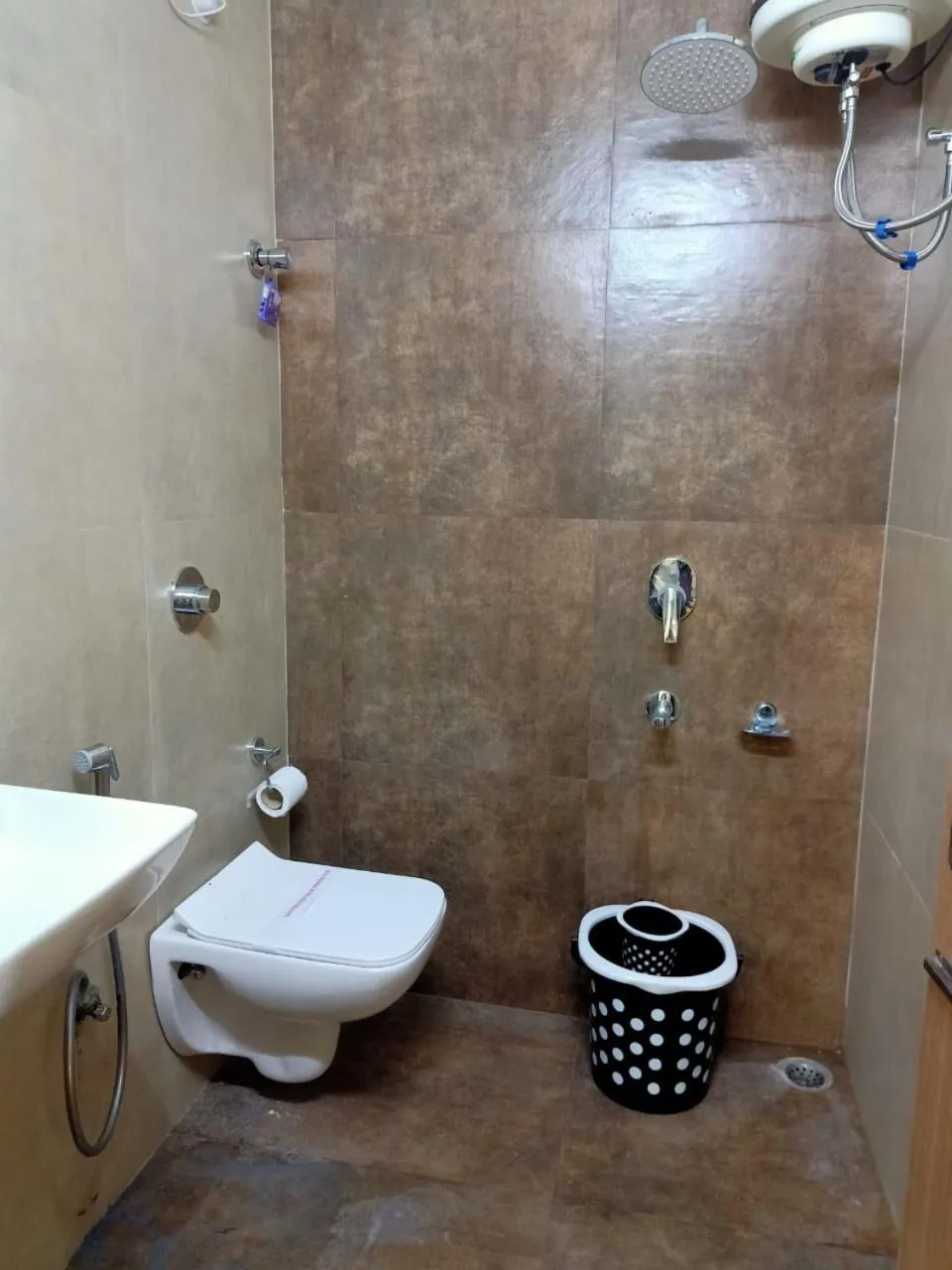 Bathroom in VIPs Hotel Olive