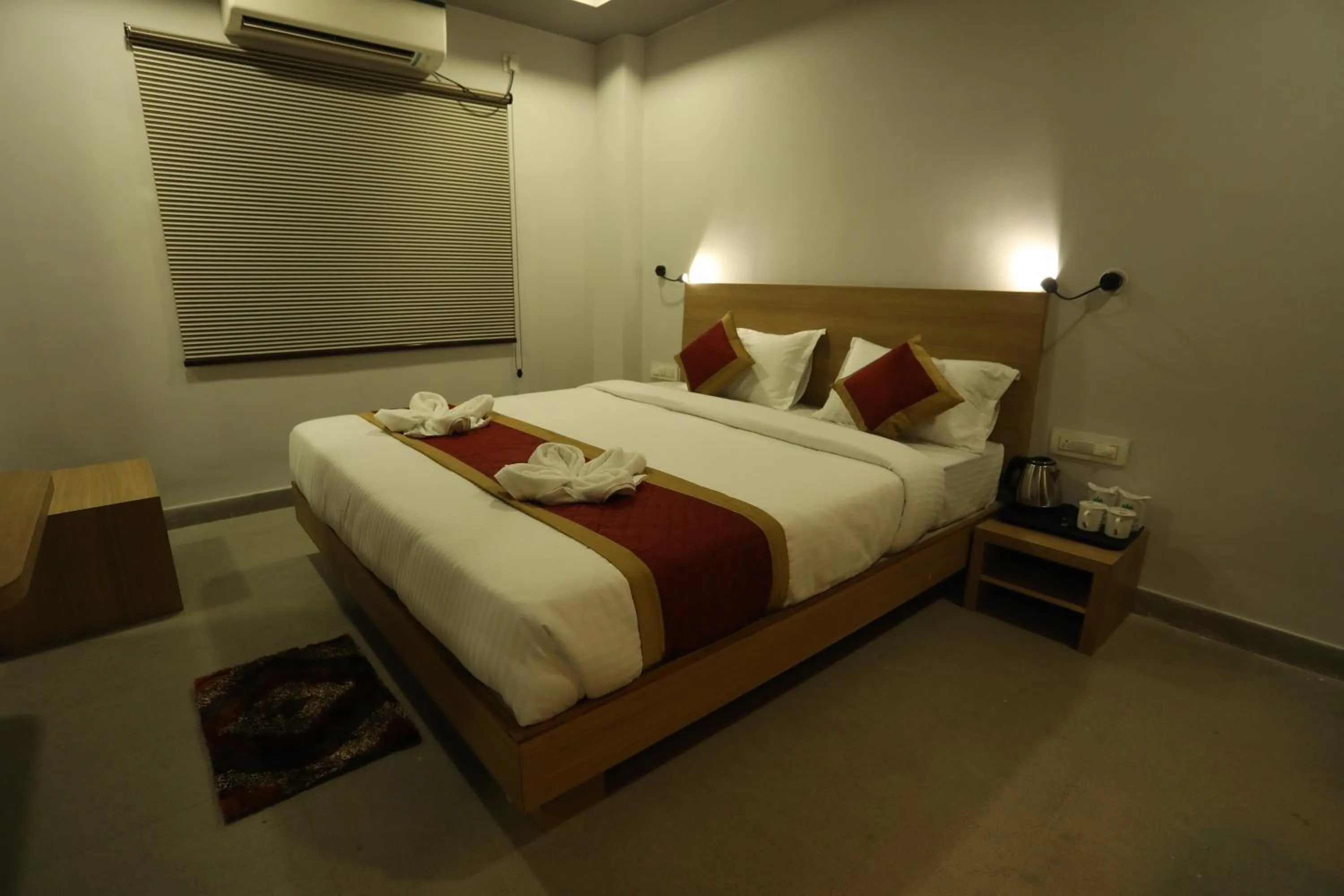 Bedroom, Bed in VIPs Hotel Olive