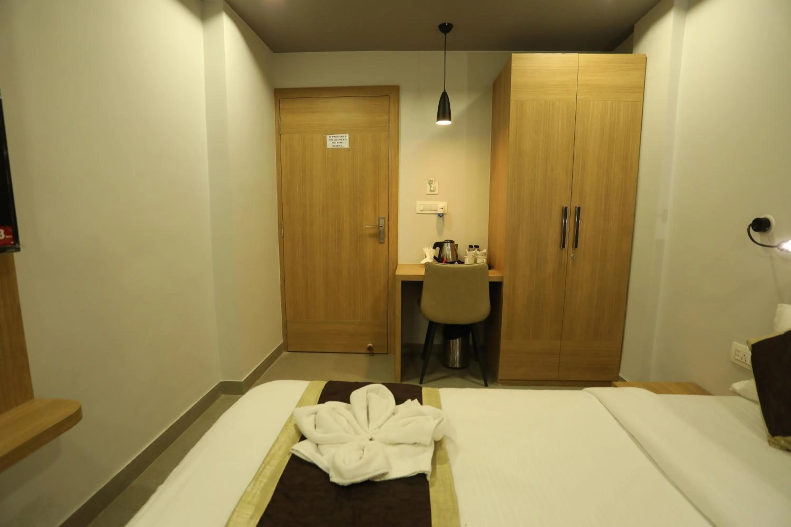 Photo of the whole room, Bed in VIPs Hotel Olive