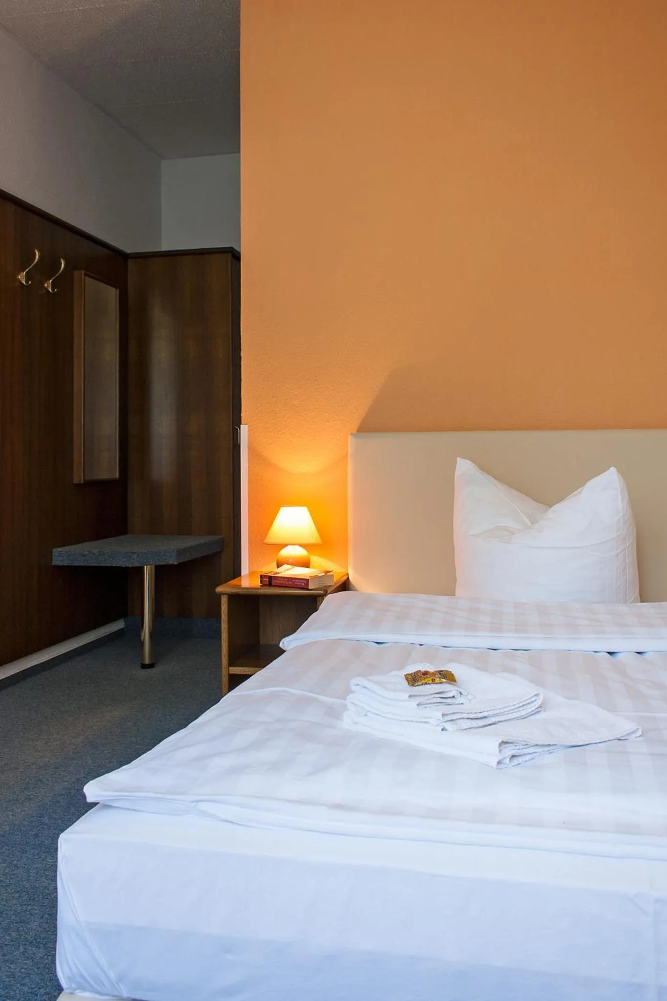 Bed in Landhotel Alt-Jocketa