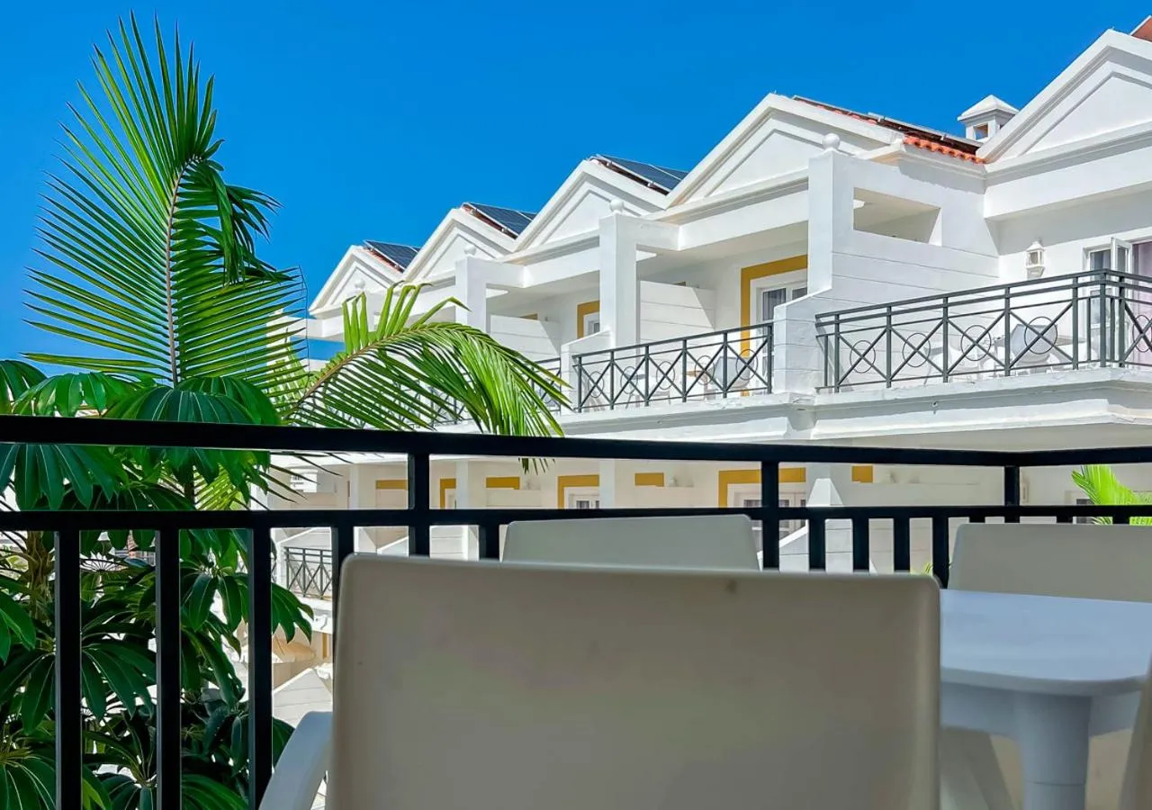 Property building in Apartamentos Parque del Sol