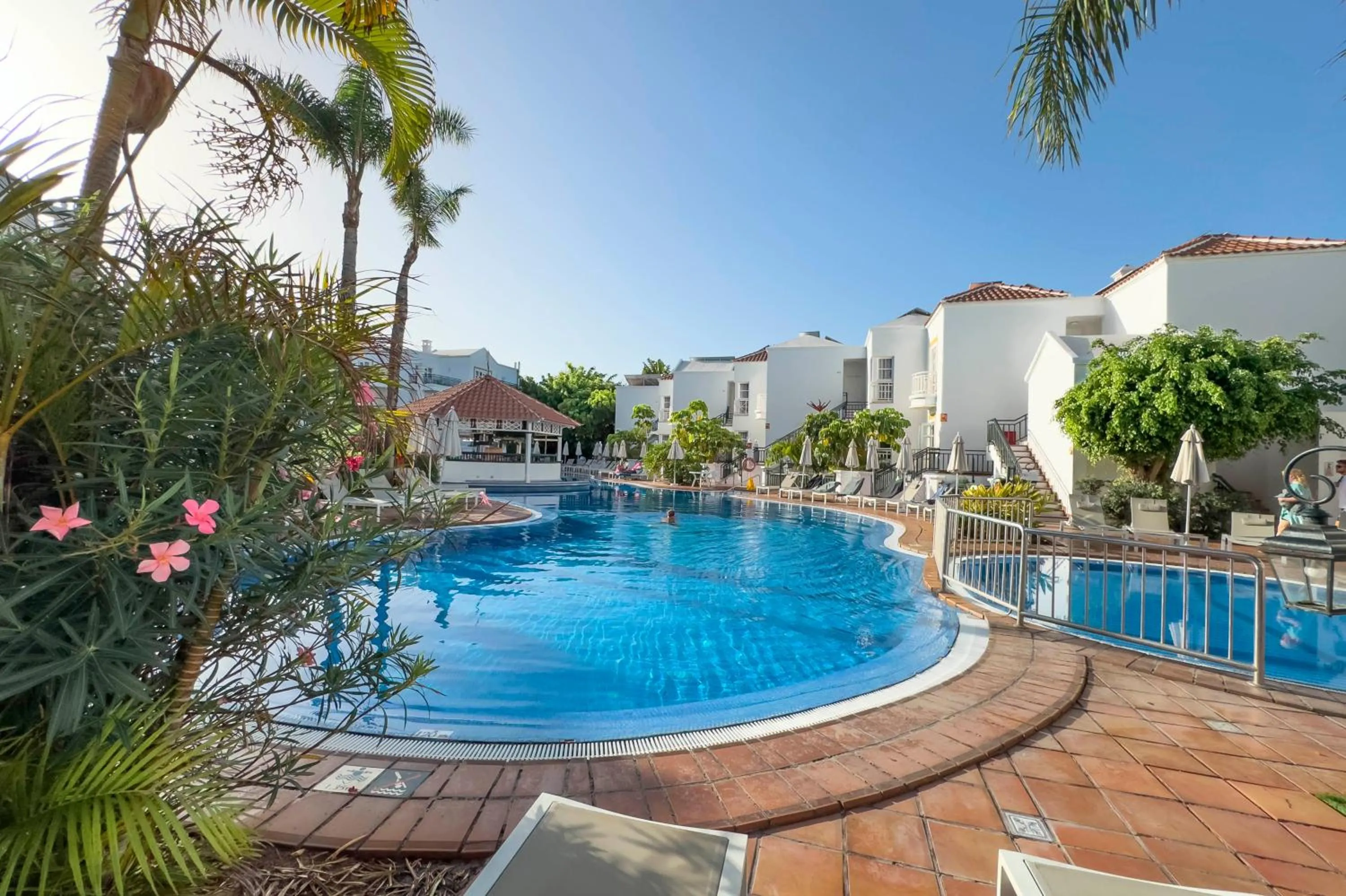 Property building in Apartamentos Parque del Sol