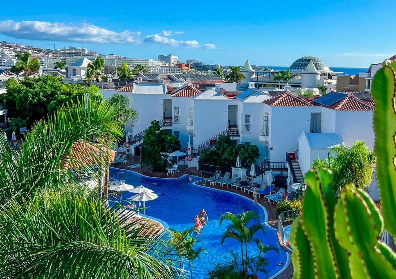 Property building in Apartamentos Parque del Sol