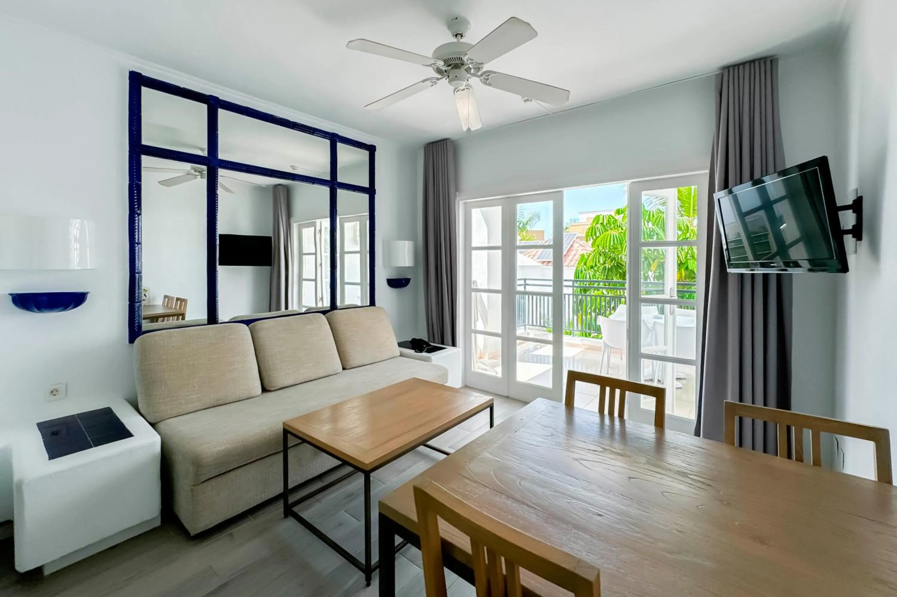 Living room in Apartamentos Parque del Sol
