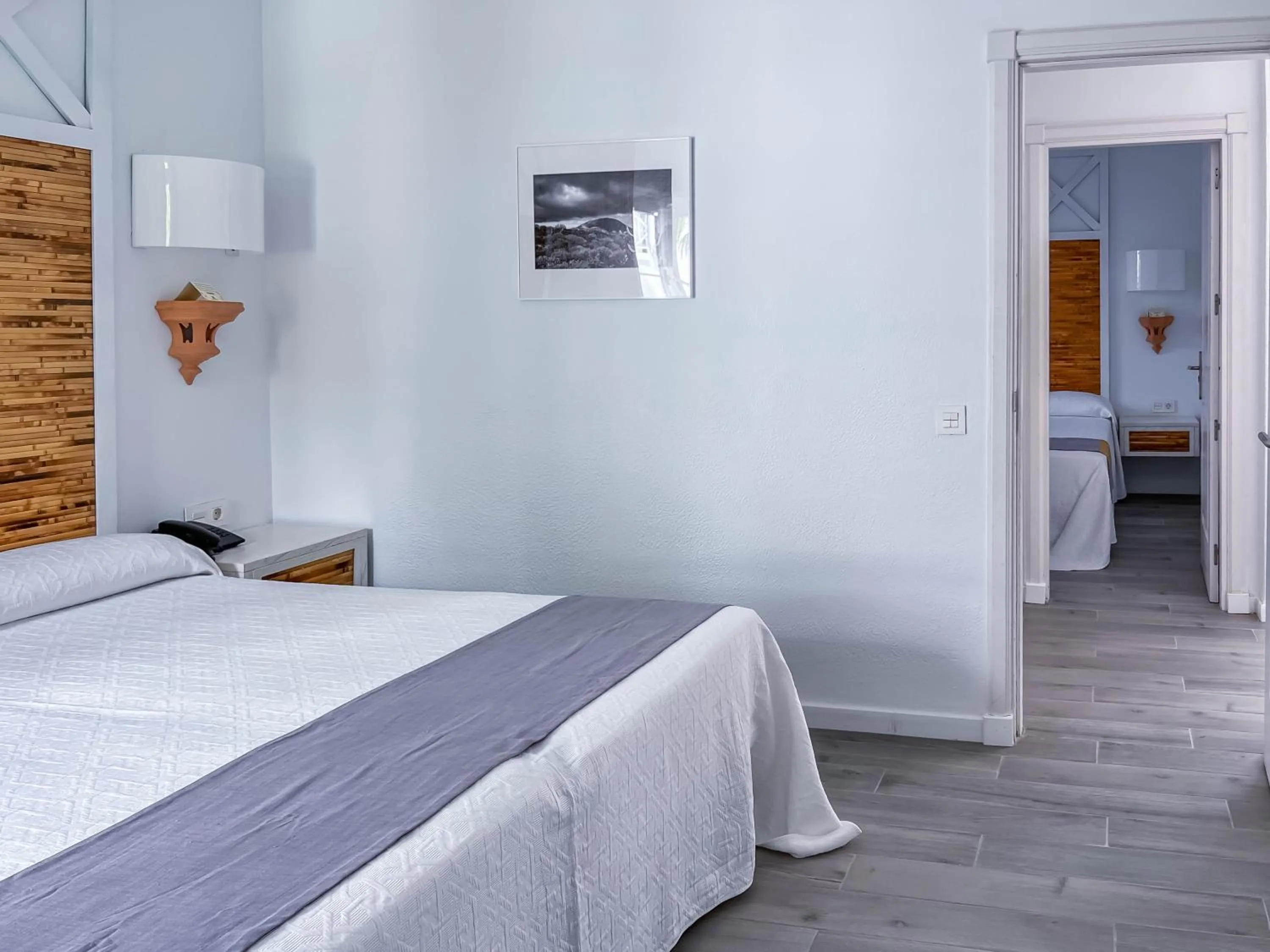 Bedroom, Bed in Apartamentos Parque del Sol