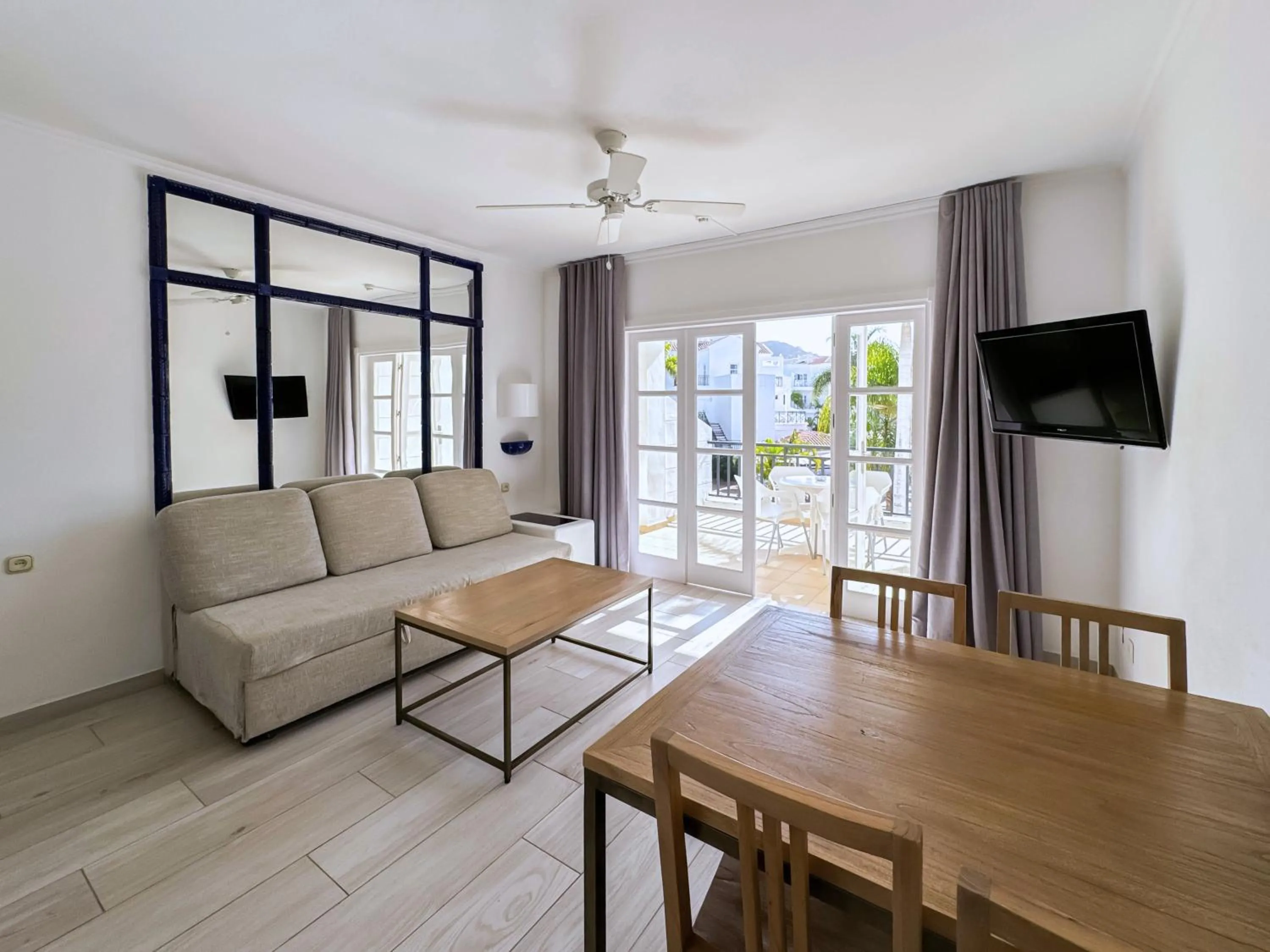 Living room in Apartamentos Parque del Sol