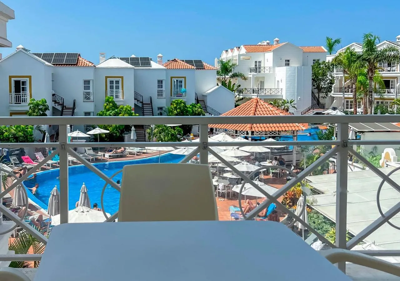 Property building in Apartamentos Parque del Sol