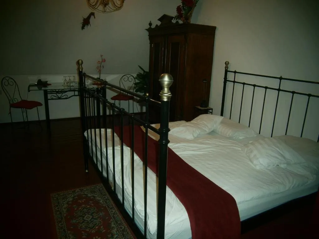 Bed in Hotel Torino Zeitz