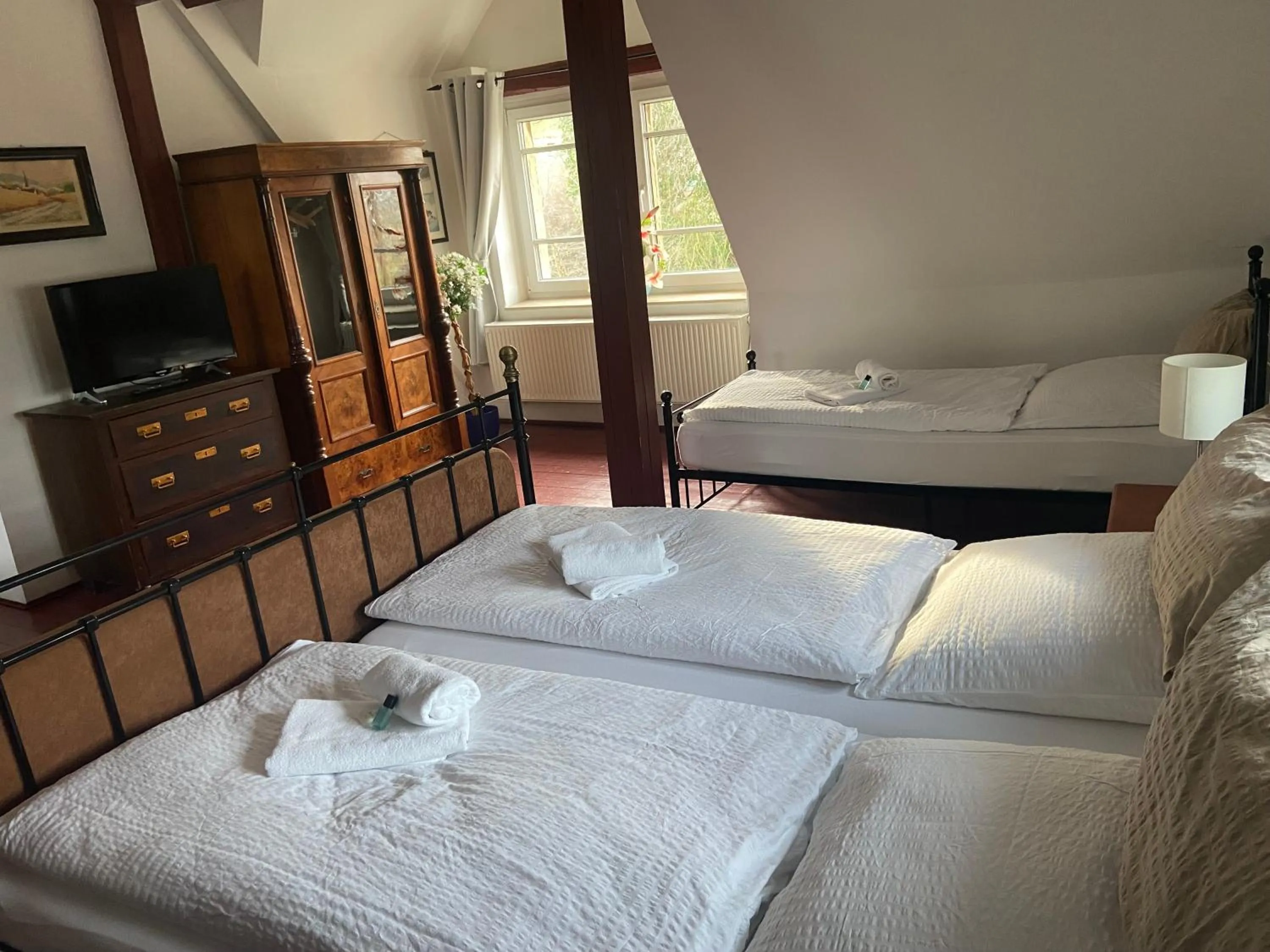 Bed in Hotel Torino Zeitz