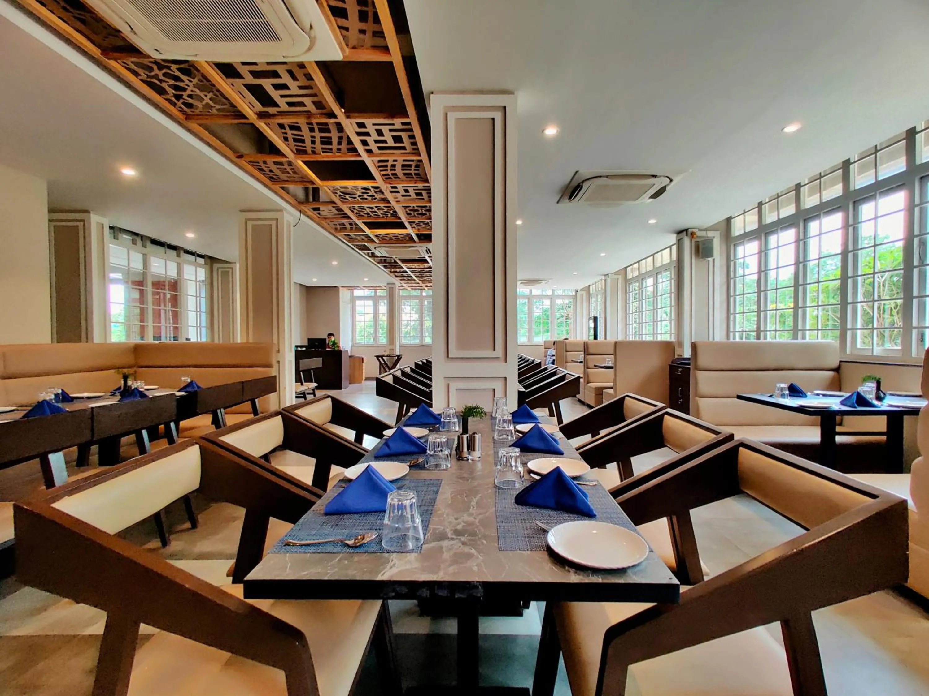 Restaurant/places to eat in Pushpam Sanskruti Resort Karjat