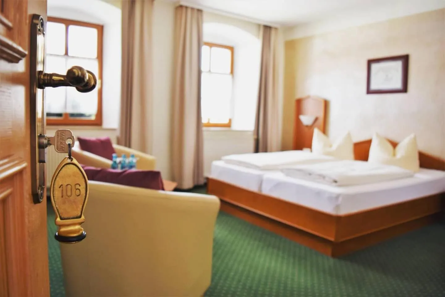 Photo of the whole room, Bed in Hotel zum Bräu