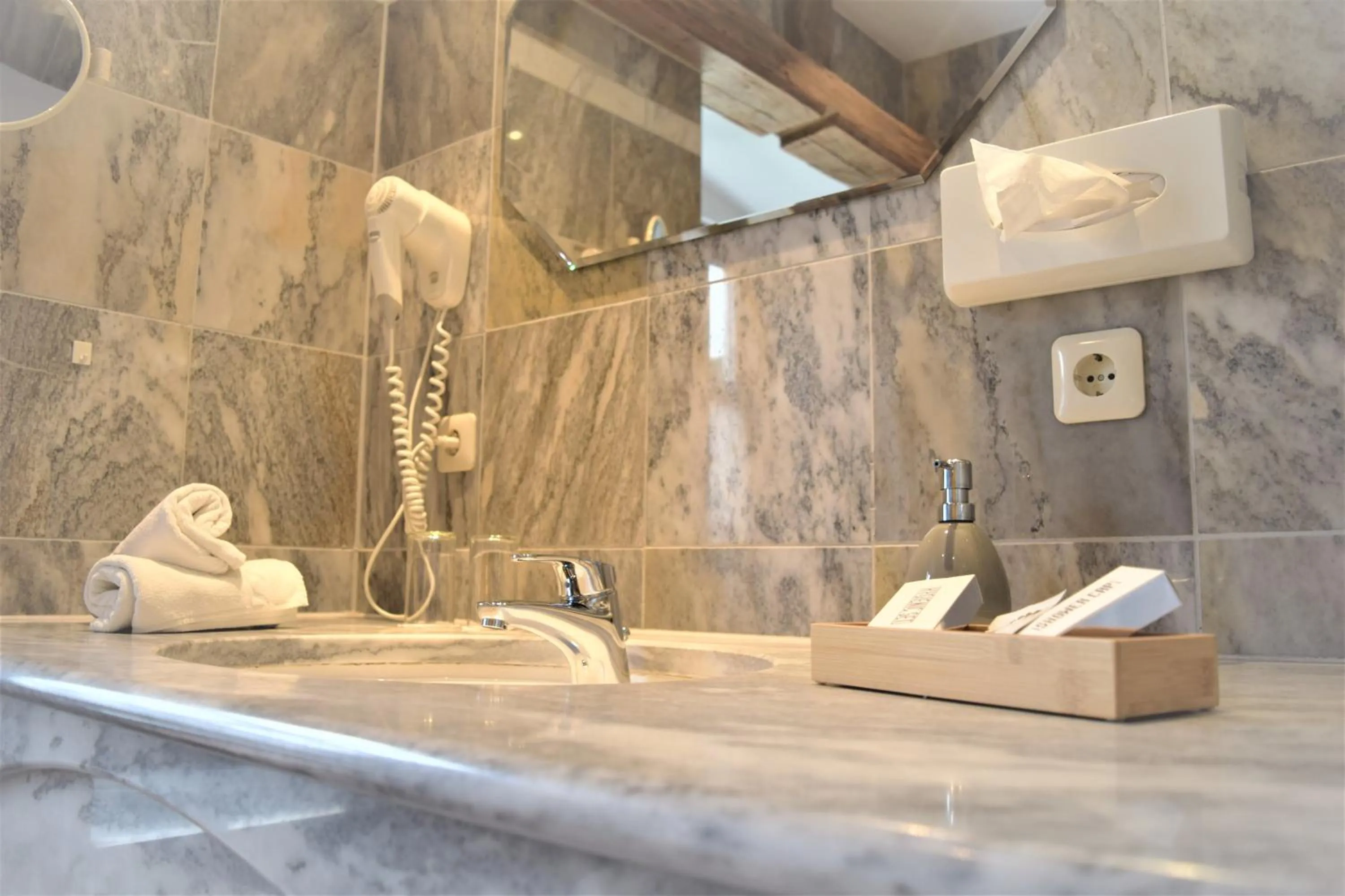 Bathroom in Hotel zum Bräu