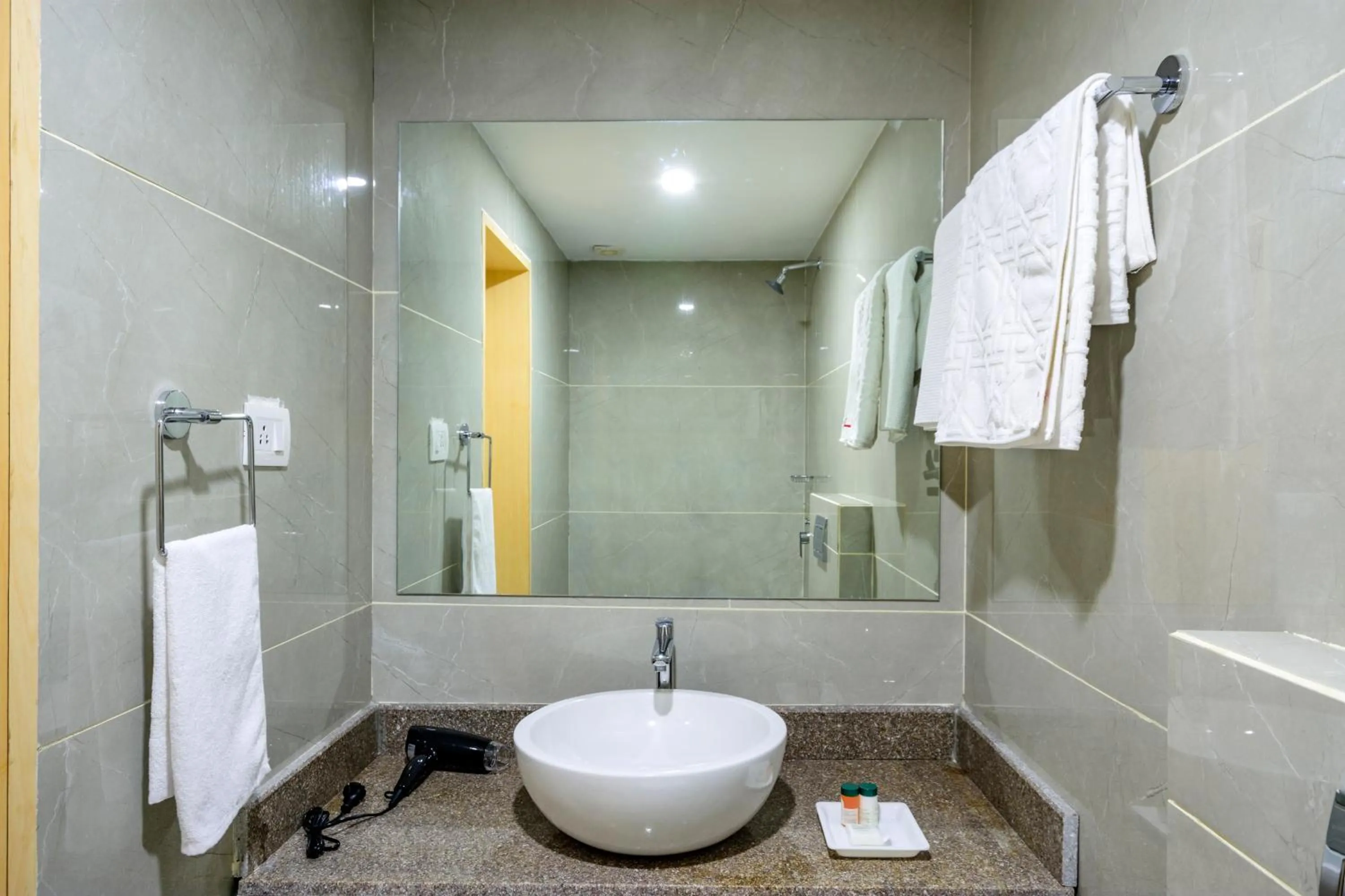 Bathroom in De Lagom Comforts, Anjuna Beach - A boutique hotel